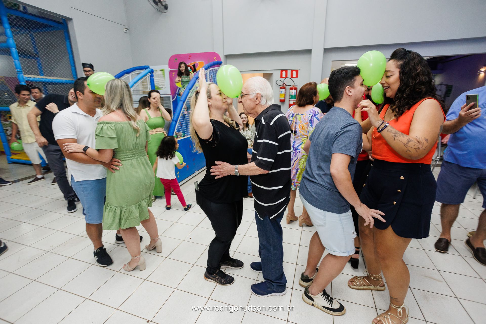 Augusto Bueno 3 anos - 1 - 79