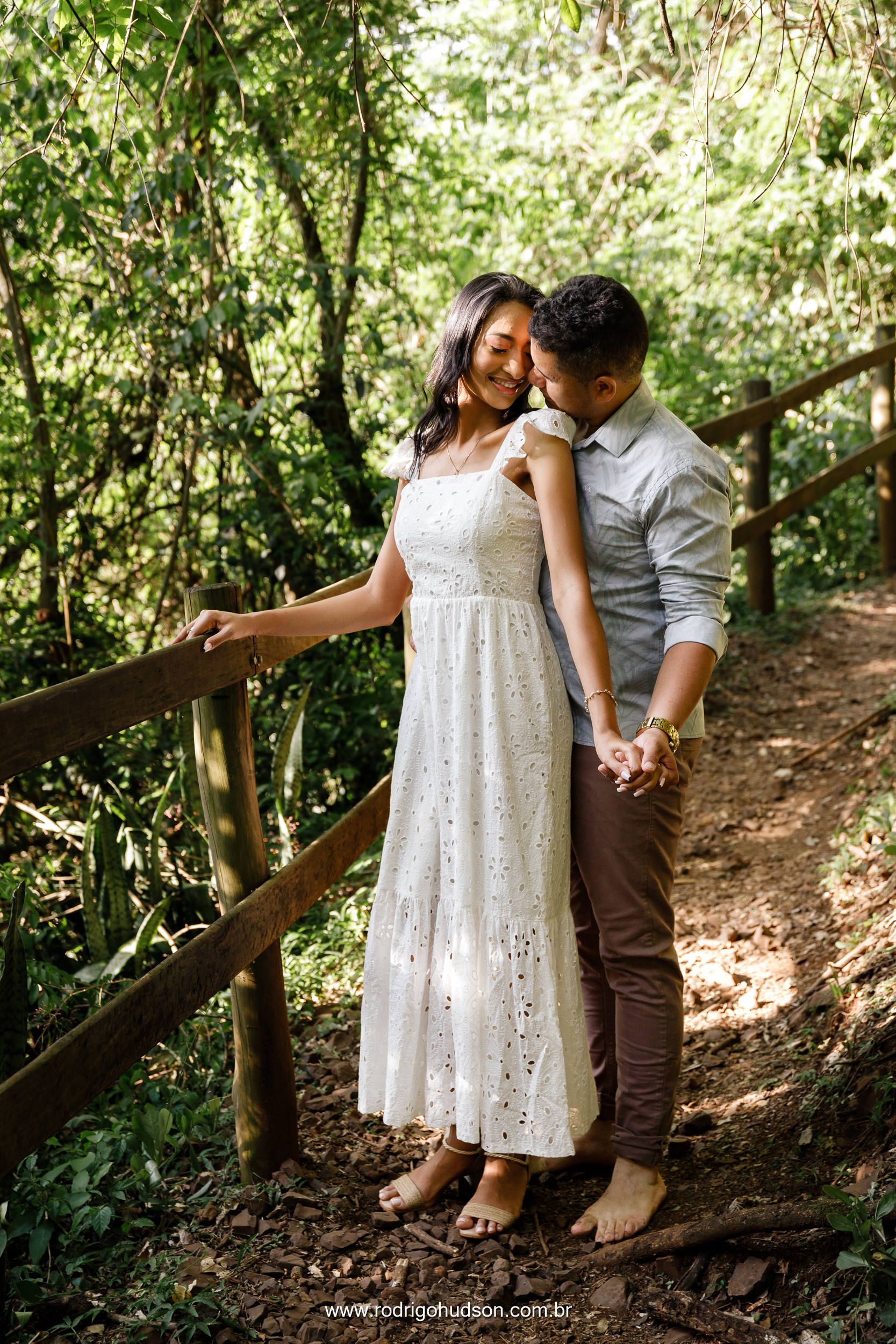 Ensaio Pré Wedding de Thalyta e Felipe no Saltão Paque de Ecoturismo - Brotas - SP - 1 - 3