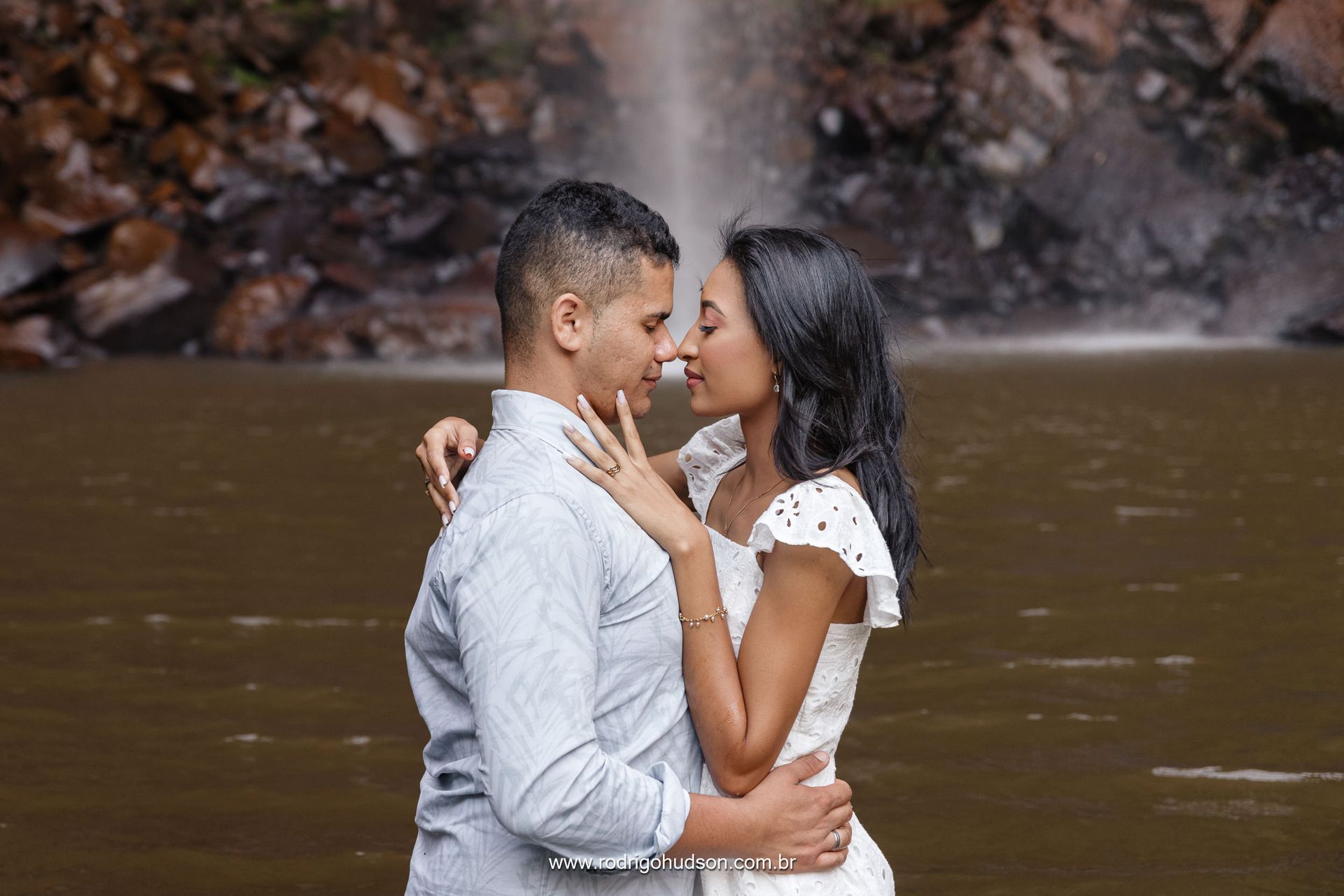 Ensaio Pré Wedding de Thalyta e Felipe no Saltão Paque de Ecoturismo - Brotas - SP - 1 - 3