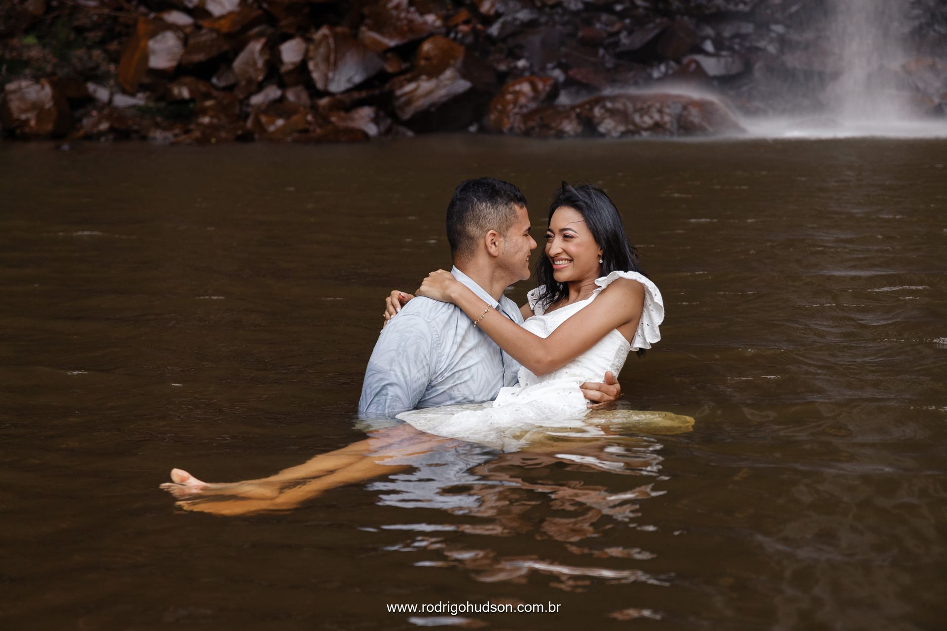 Ensaio Pré Wedding de Thalyta e Felipe no Saltão Paque de Ecoturismo - Brotas - SP - 1 - 0