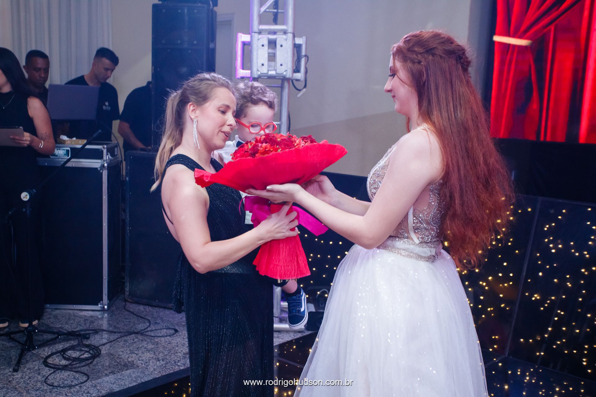 Valentina Mello e seus 15 anos - 1 - 84