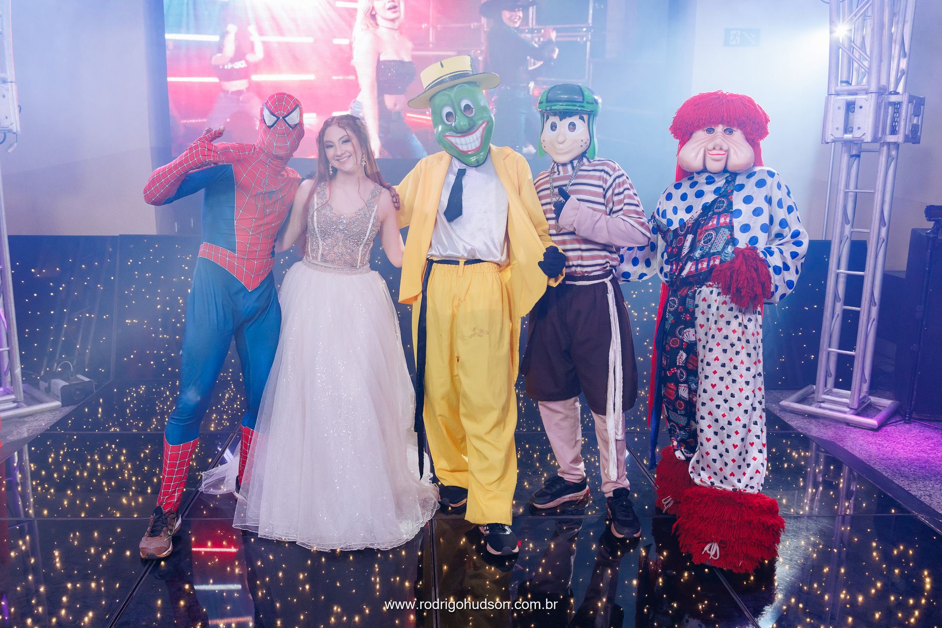 Valentina Mello e seus 15 anos - 1 - 91