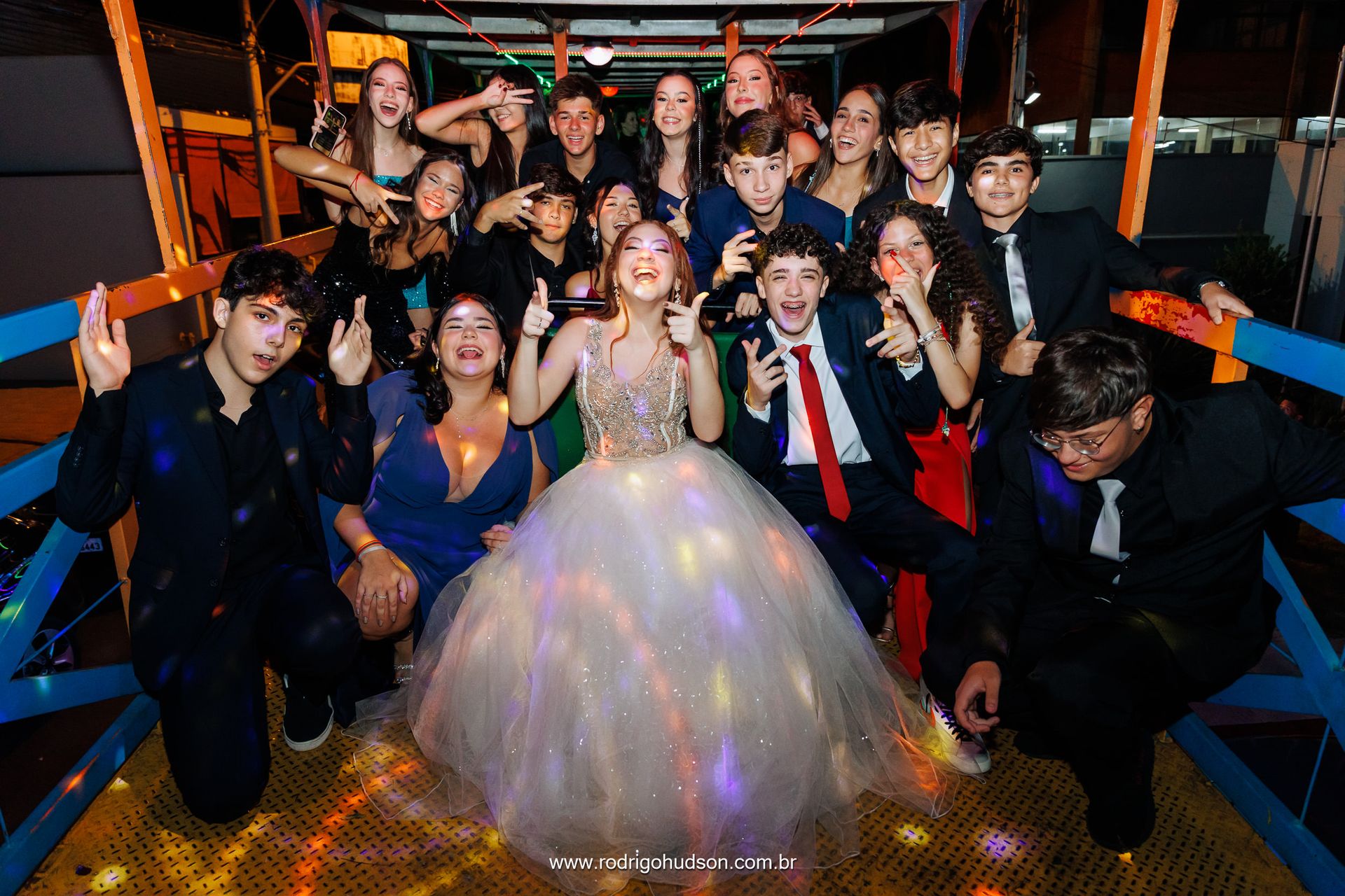 Valentina Mello e seus 15 anos - 1 - 93