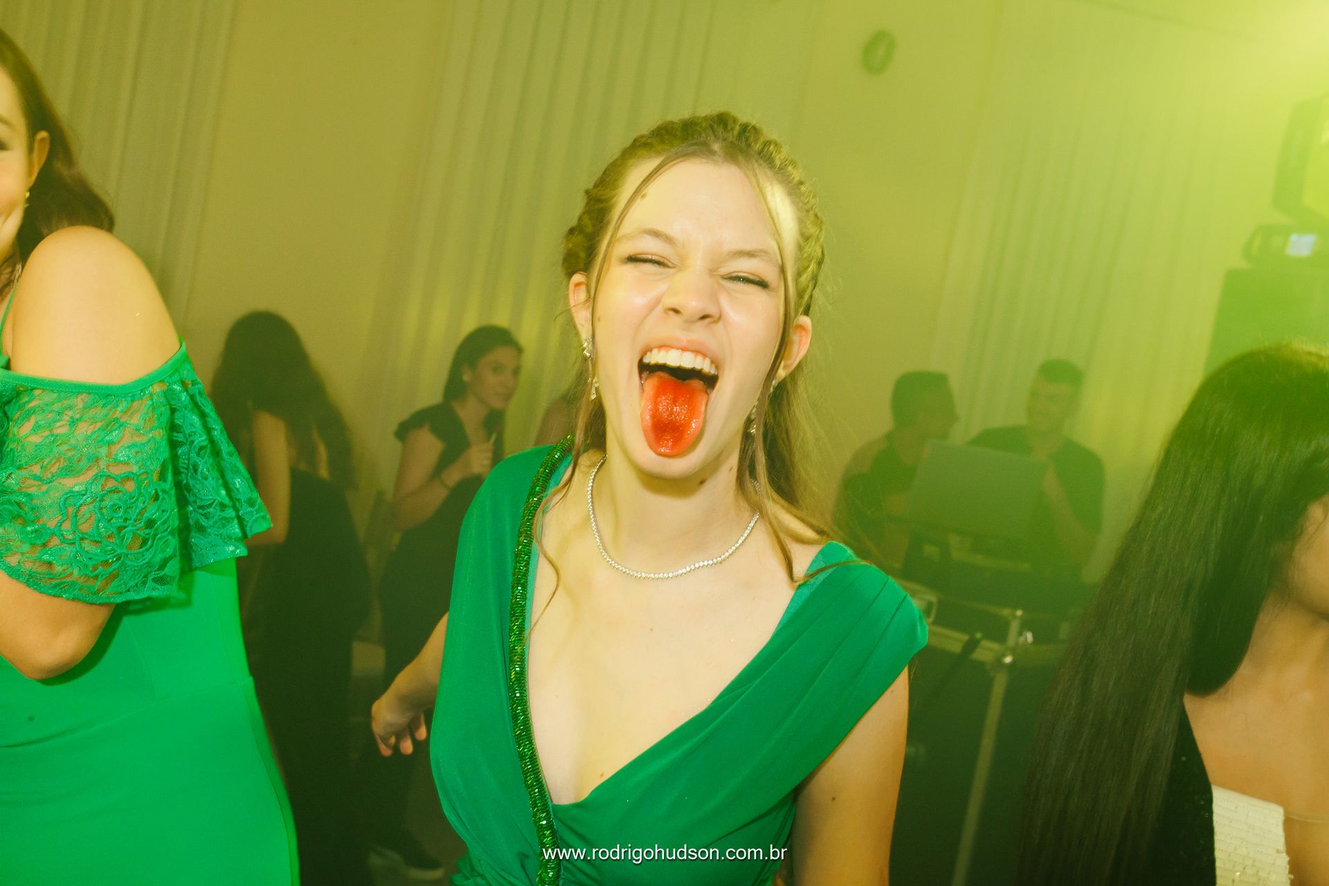 Valentina Mello e seus 15 anos - 1 - 118