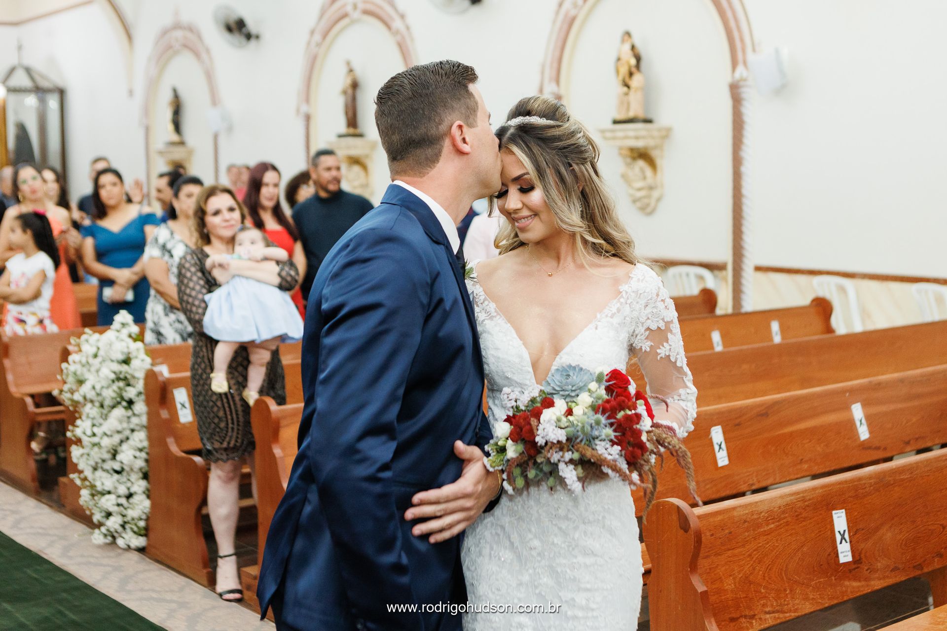 Casamento de Marcela e Lucas na Capela da Sagrada Família em Viradouro - SP - 1 - 1