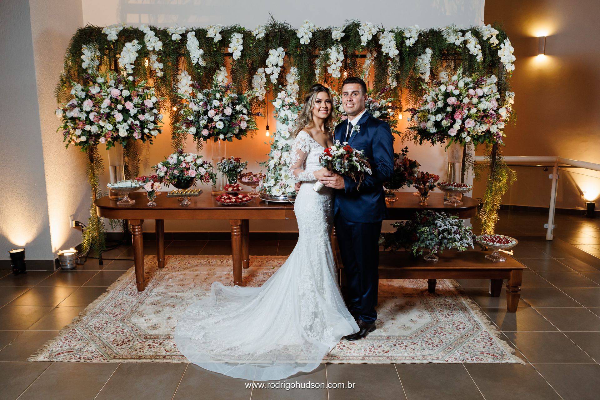 Casamento de Marcela e Lucas na Capela da Sagrada Família em Viradouro - SP - 1 - 2