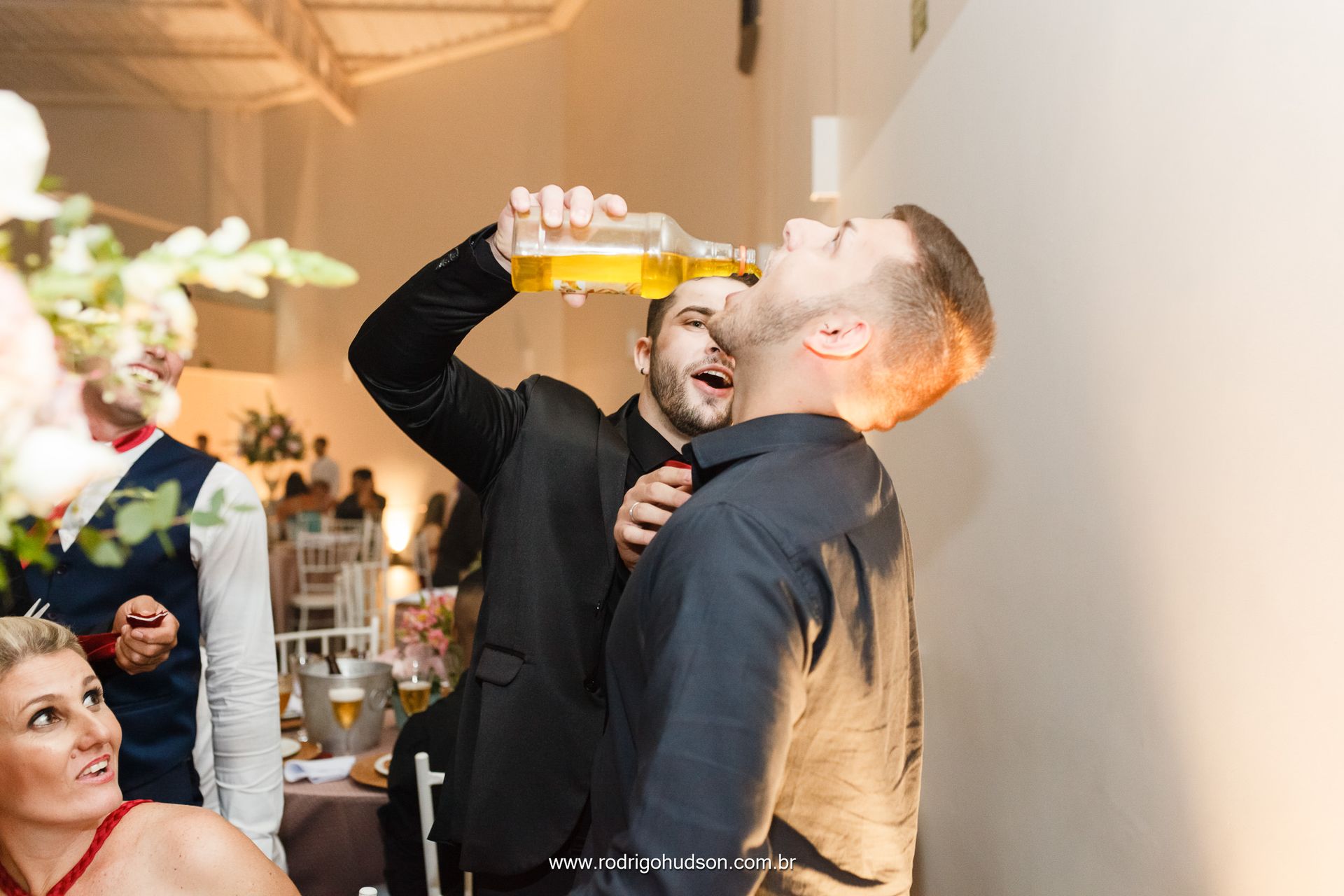 Casamento de Marcela e Lucas na Capela da Sagrada Família em Viradouro - SP - 1 - 2