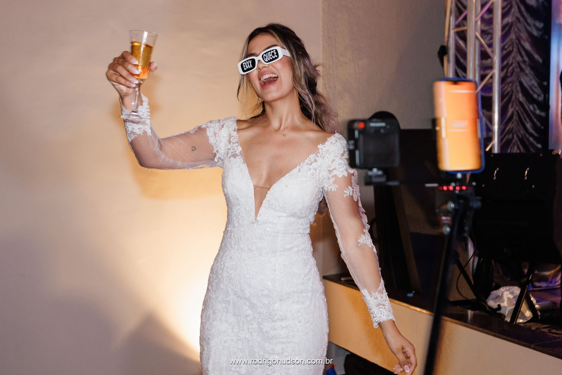 Casamento de Marcela e Lucas na Capela da Sagrada Família em Viradouro - SP - 1 - 3