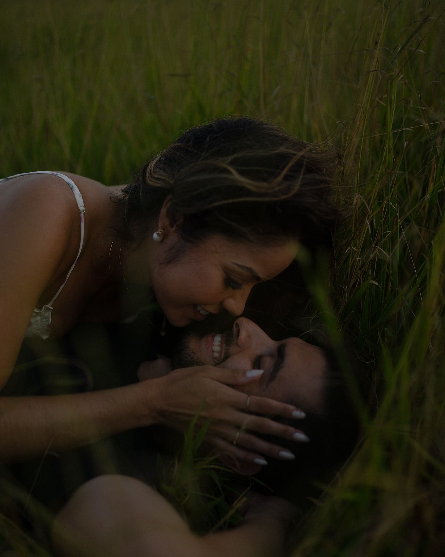Sente a vibe de um casal que se entrega para as fotos de pré wedding 🔥 - 3 - 9