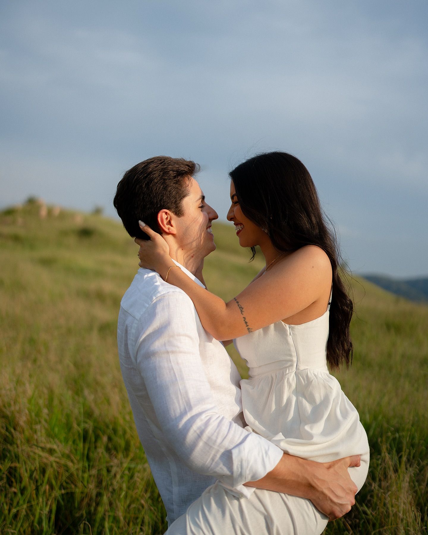 Ontem realizamos o pré-wedding desses queridos! E olhem esse resultado! 🔥❤️🚀 - 3 - 3