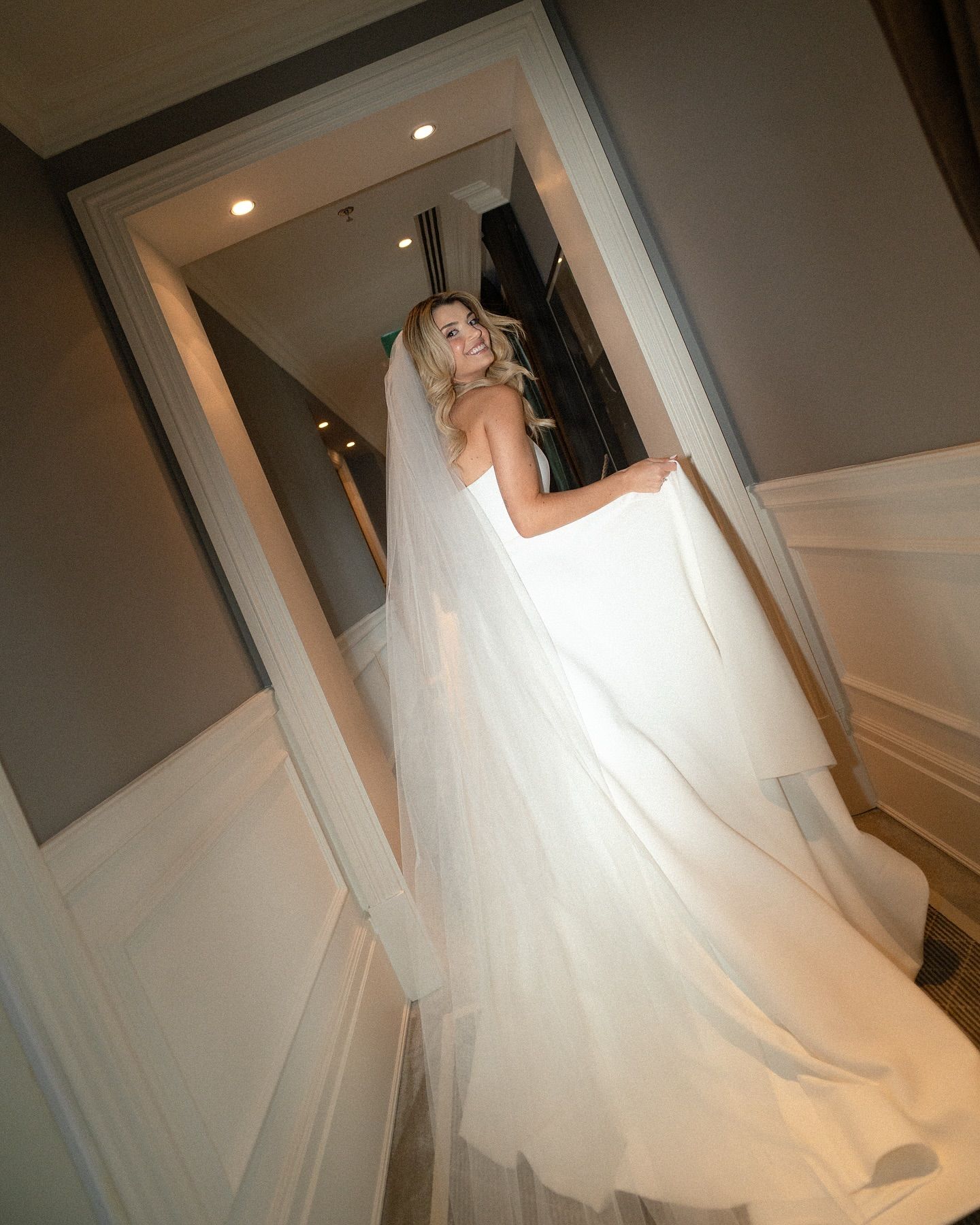 Mais um casamento incrível realizado com sucesso! Fiquem com a prévia da Bru e do Carlos! ❤️🔥🚀 - 3 - 7