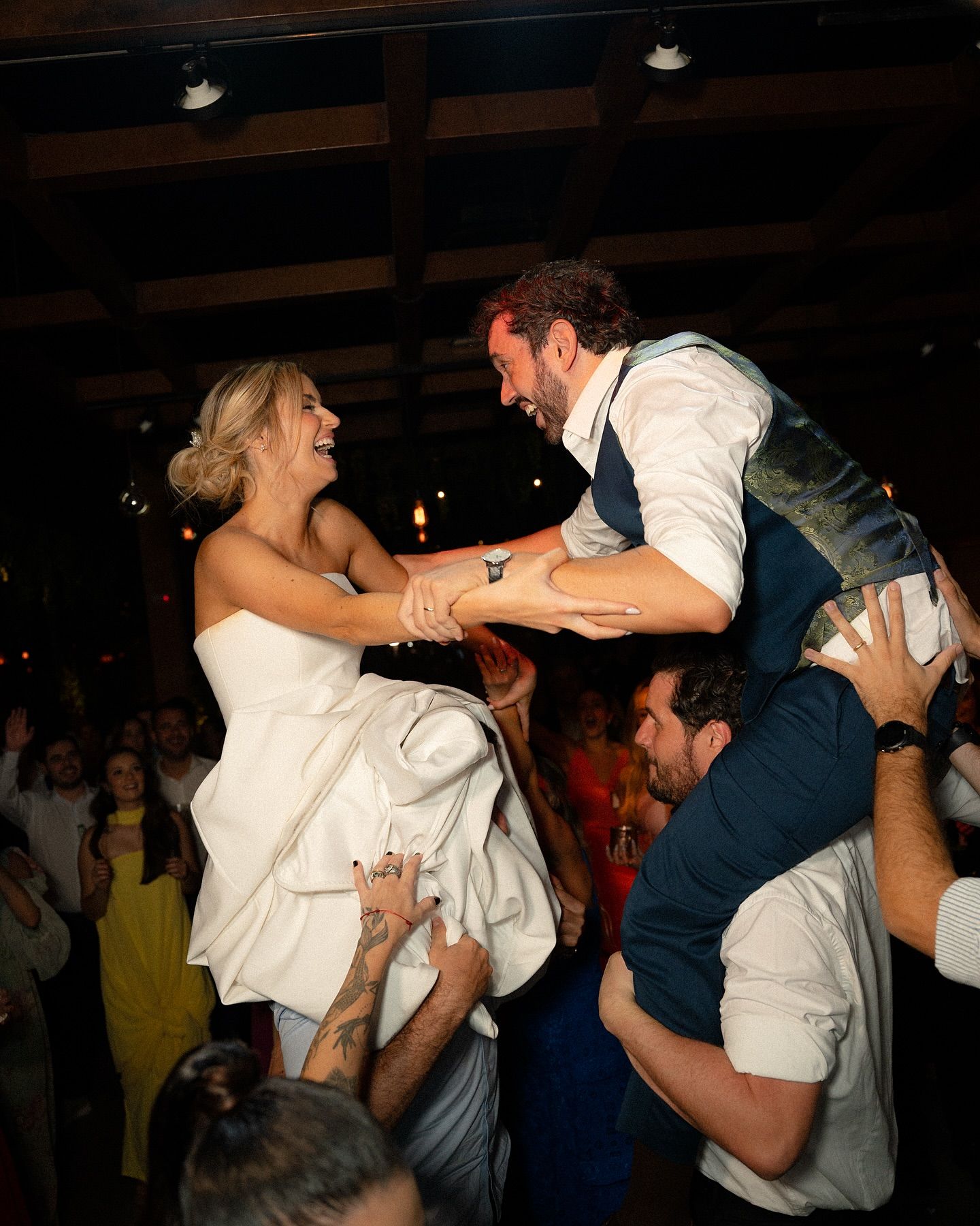 Mais um casamento incrível realizado com sucesso! Fiquem com a prévia da Bru e do Carlos! ❤️🔥🚀 - 3 - 19