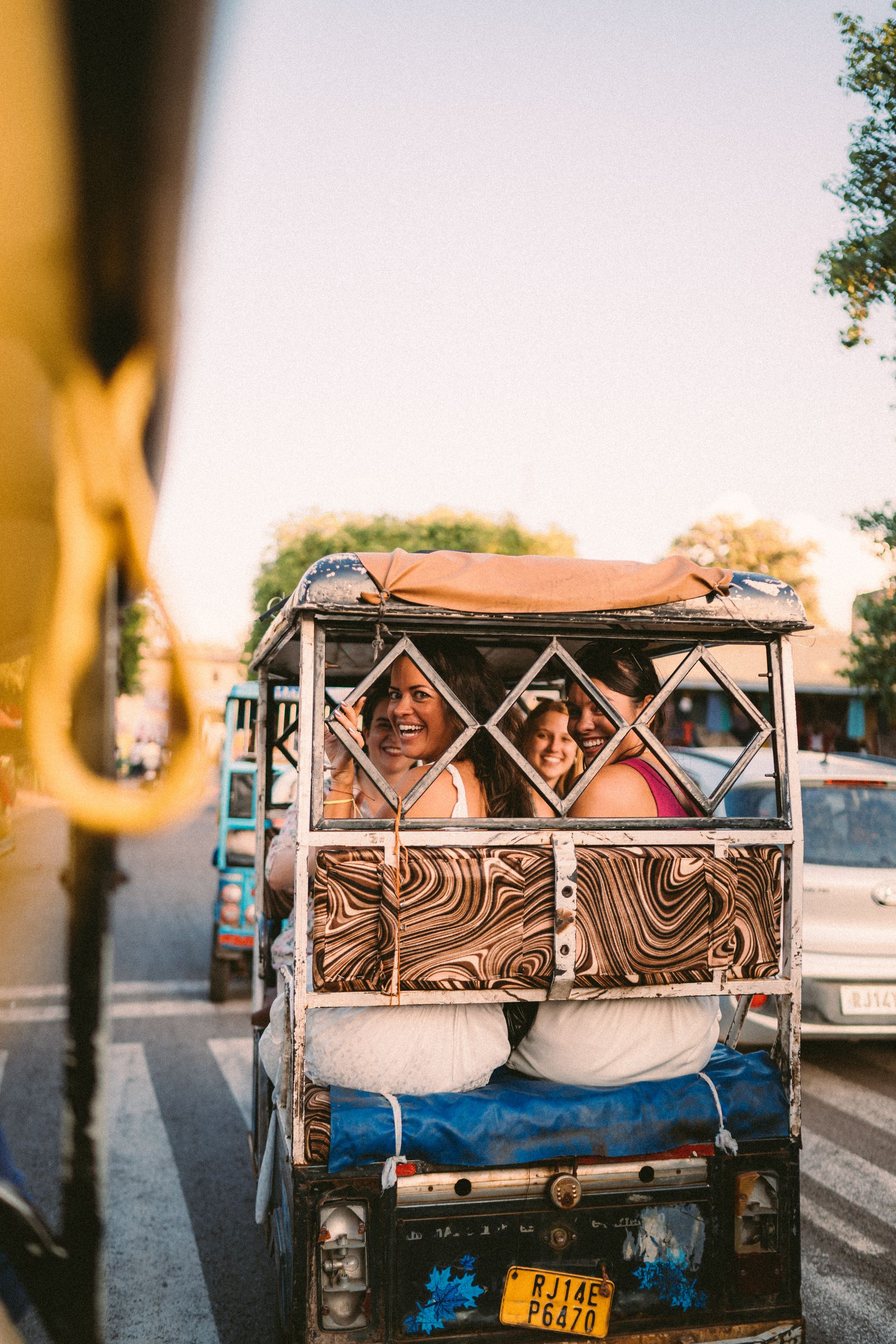 Laylä Föz - 1 - 12