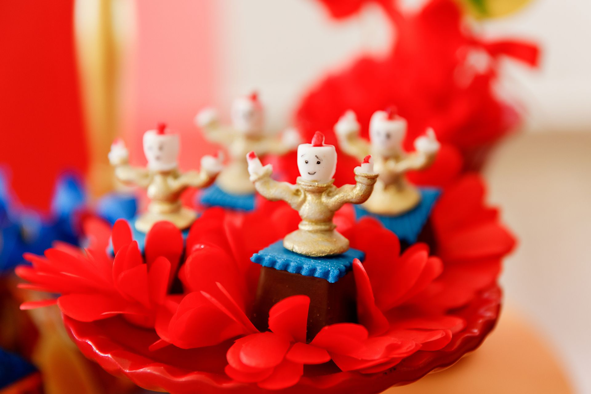 Festa em Camboinhas, Niterói: Um Final de Tarde Mágico com "A Bela e a Fera"! - 2 - 1