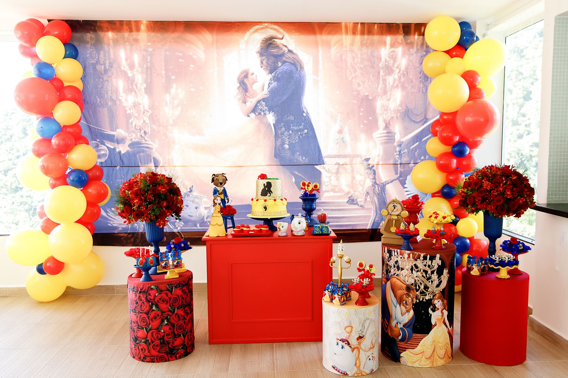 Festa em Camboinhas, Niterói: Um Final de Tarde Mágico com "A Bela e a Fera"! - 2 - 8