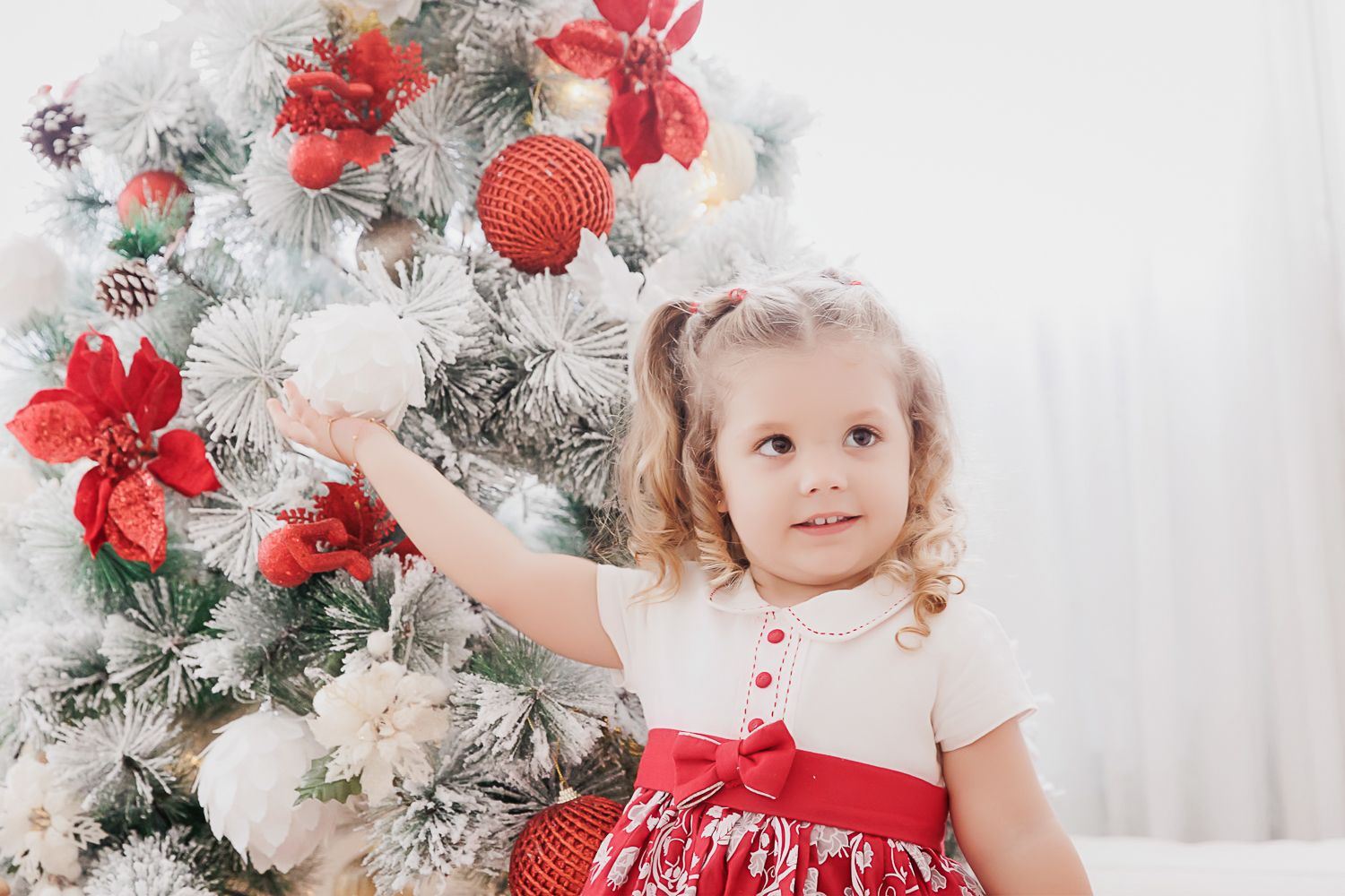 Um Natal Iluminado e Alegre: O Encantador Ensaio de Alice em São Francisco, Niterói - 3 - 7