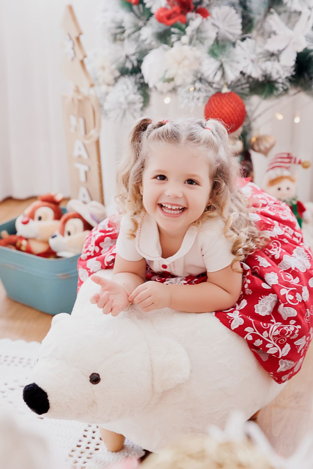 Um Natal Iluminado e Alegre: O Encantador Ensaio de Alice em São Francisco, Niterói - 3 - 1