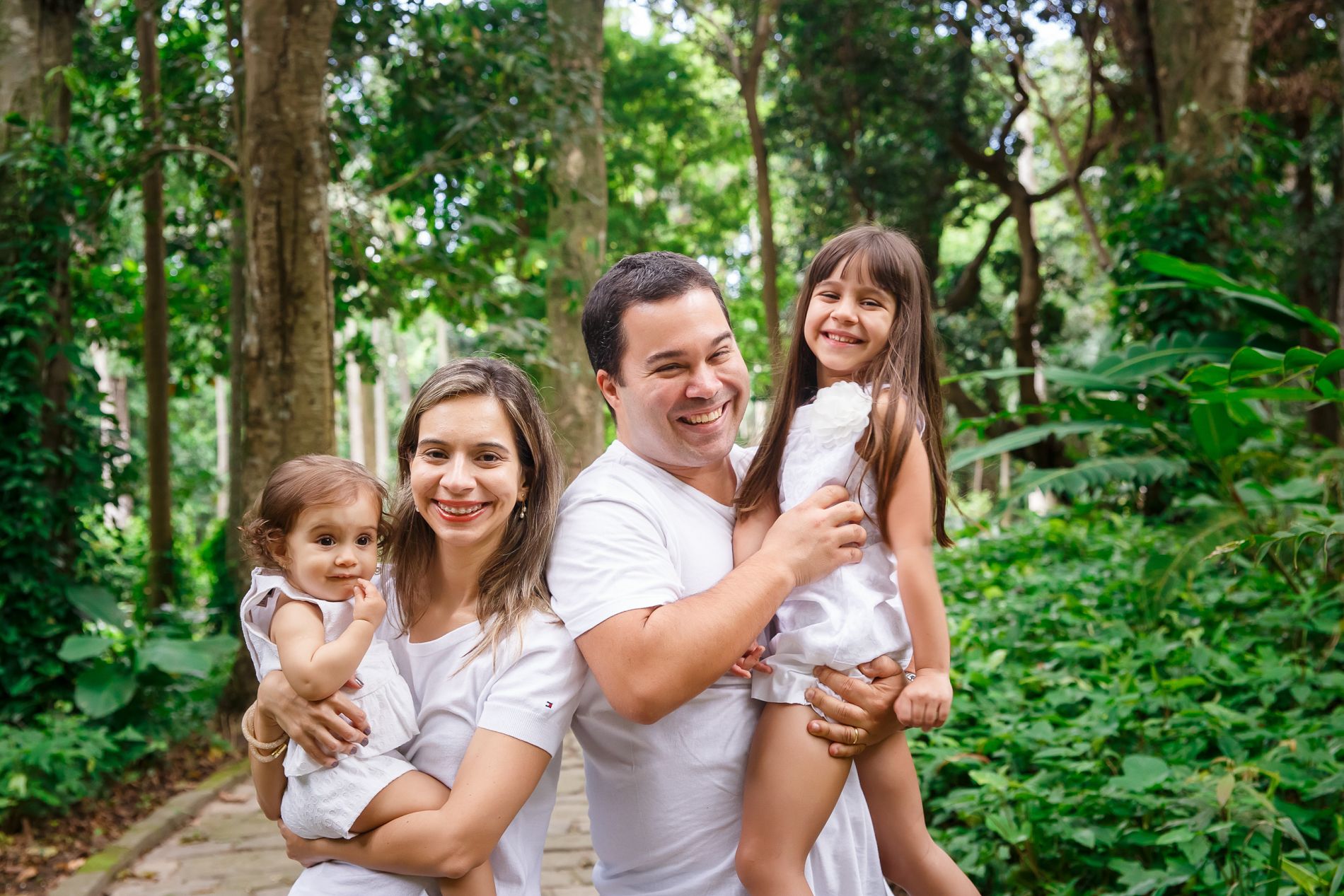 O Maravilhoso Ciclo de Um Ano: Encerrando o Acompanhamento da Milena com um Ensaio Familiar no Parque Lage - 2 - 39