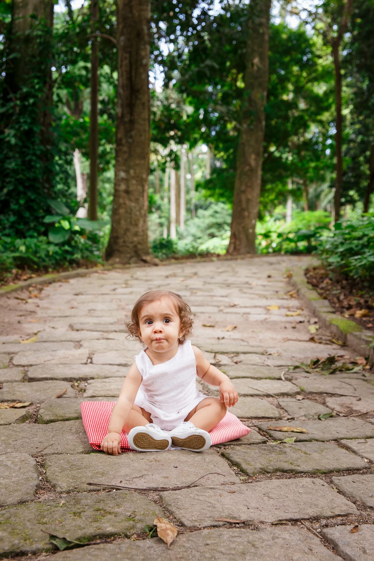O Maravilhoso Ciclo de Um Ano: Encerrando o Acompanhamento da Milena com um Ensaio Familiar no Parque Lage - 2 - 44