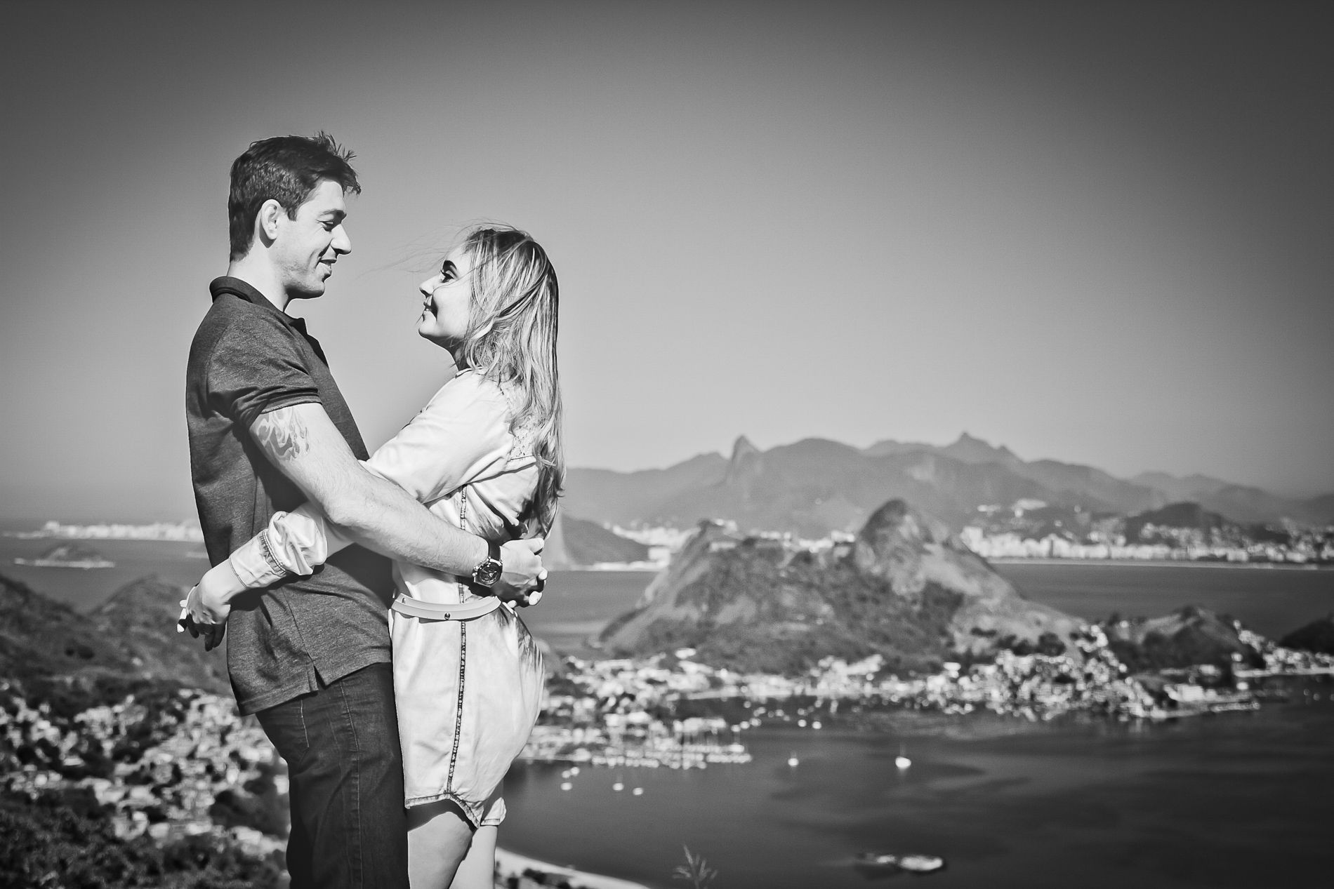 Amor em Cada Clique: A História de um Ensaio de Casal no Parque da Cidade em Niterói - 2 - 28