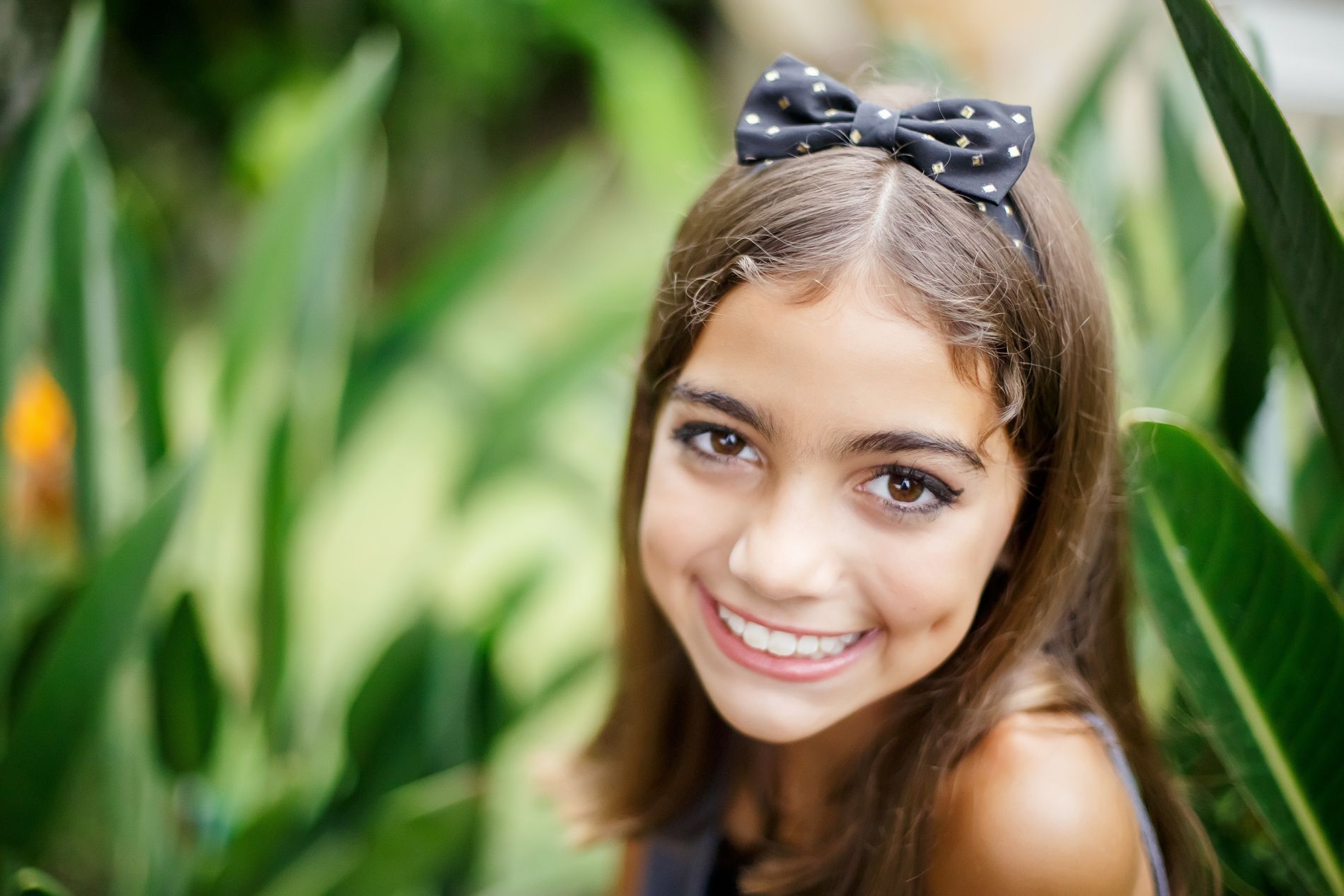 Encanto e Descoberta: Ensaio Fotográfico das Irmãs Mari e Manu nas Férias com a Vovó - 2 - 12
