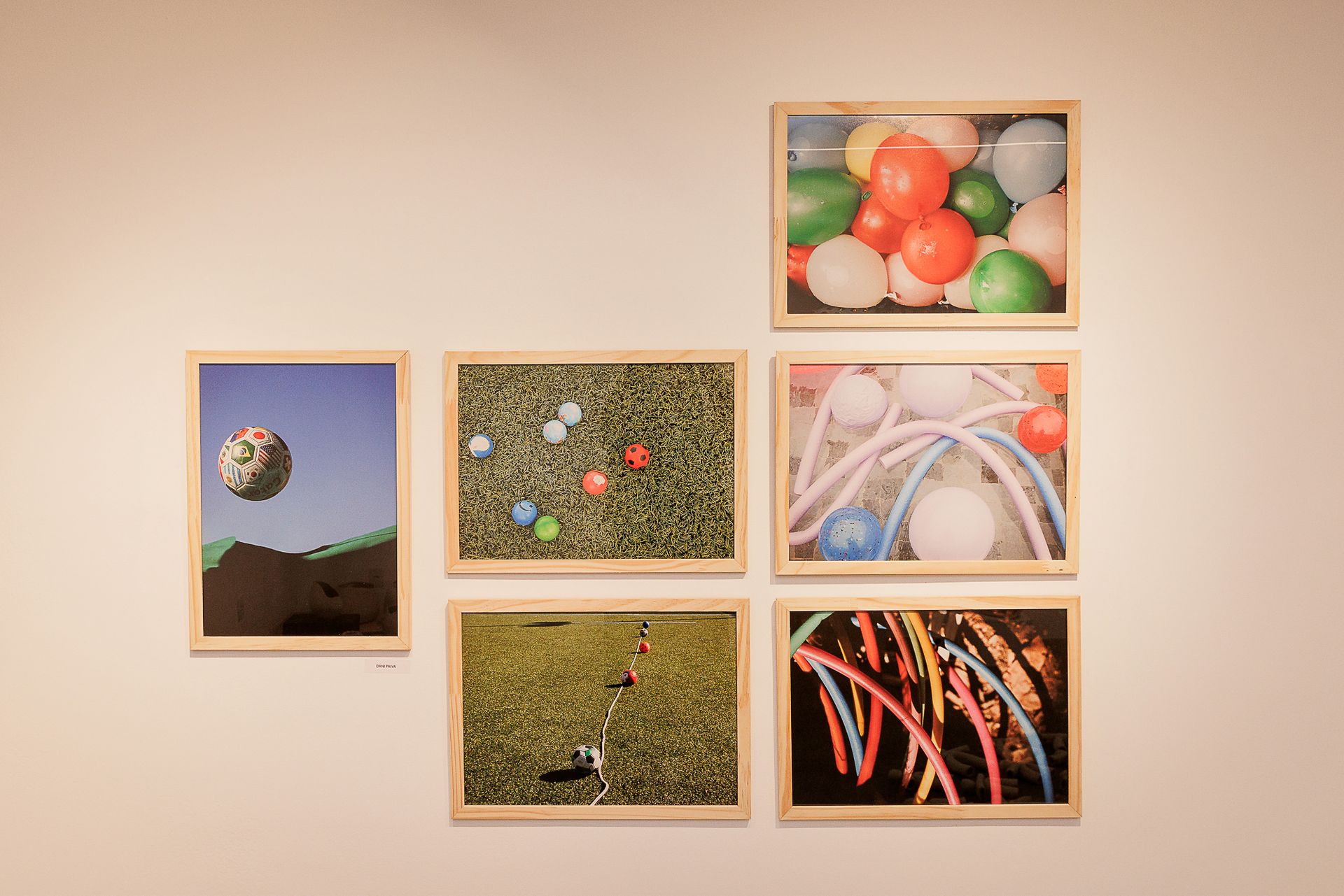 Inauguração da Exposição "Encontros" na Galeria do Solar Meninos de Luz em Copacabana - 2 - 1