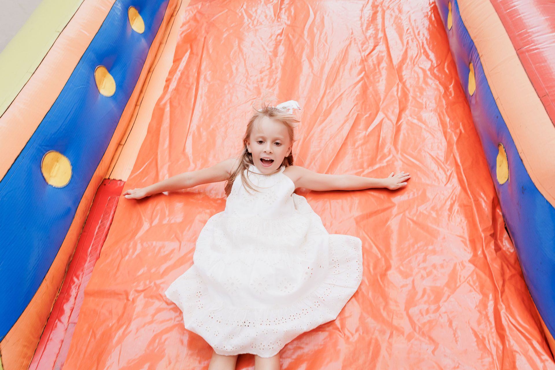 Festa Infantil da Joana: Diversão ao Ar Livre com Luz Natural - 2 - 8