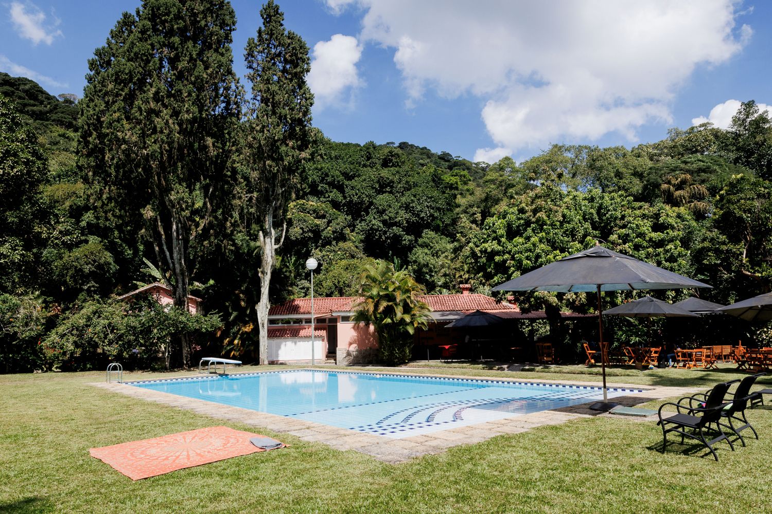 Capturando a Essência da Festa de 15 Anos da Sofia na Casa Jardins do Alto - 2 - 12