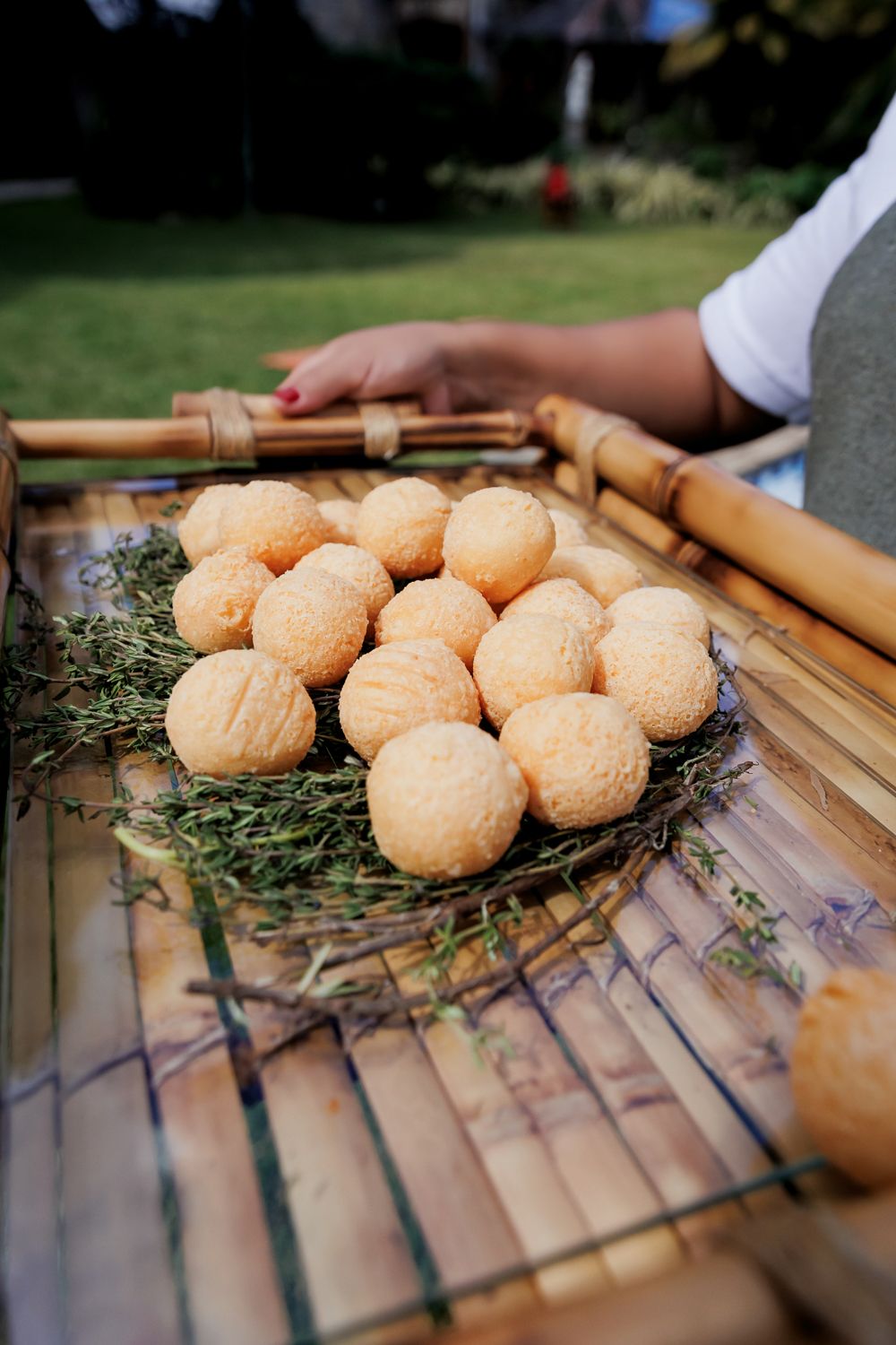 Capturando a Essência da Festa de 15 Anos da Sofia na Casa Jardins do Alto - 2 - 46