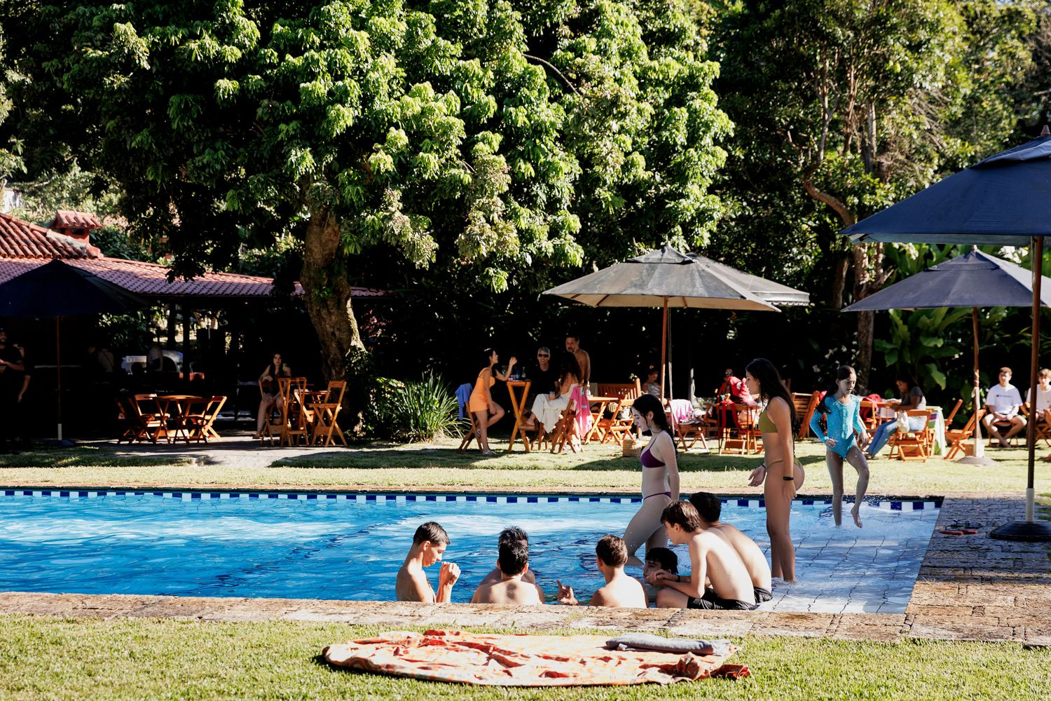 Capturando a Essência da Festa de 15 Anos da Sofia na Casa Jardins do Alto - 2 - 91