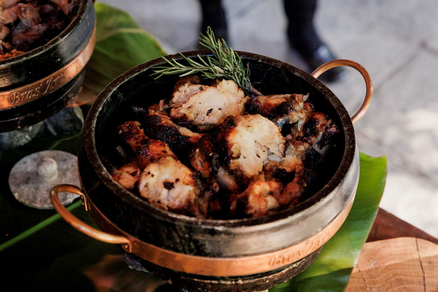 Capturando a Essência da Festa de 15 Anos da Sofia na Casa Jardins do Alto - 2 - 100