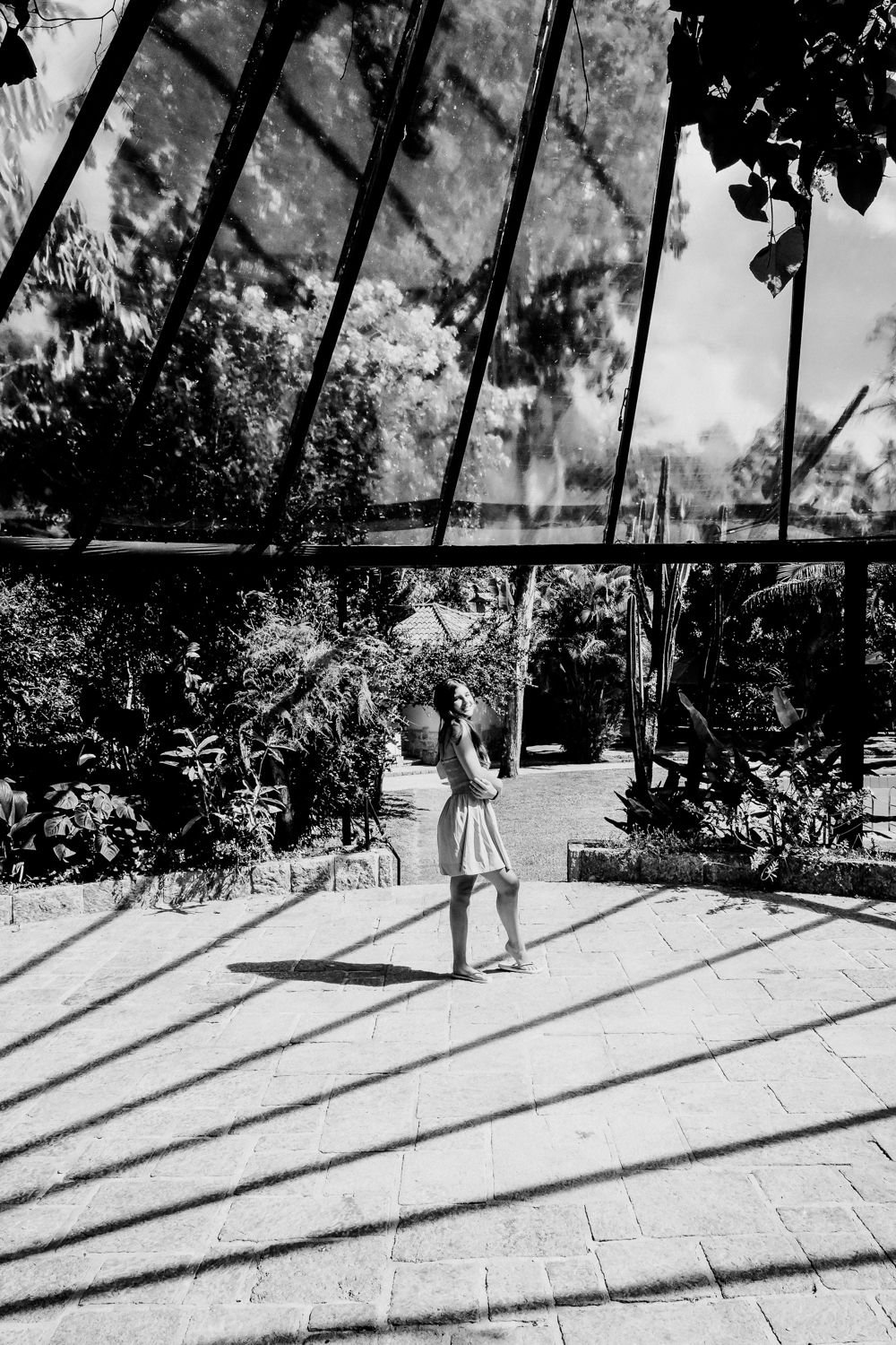 Capturando a Essência da Festa de 15 Anos da Sofia na Casa Jardins do Alto - 2 - 31