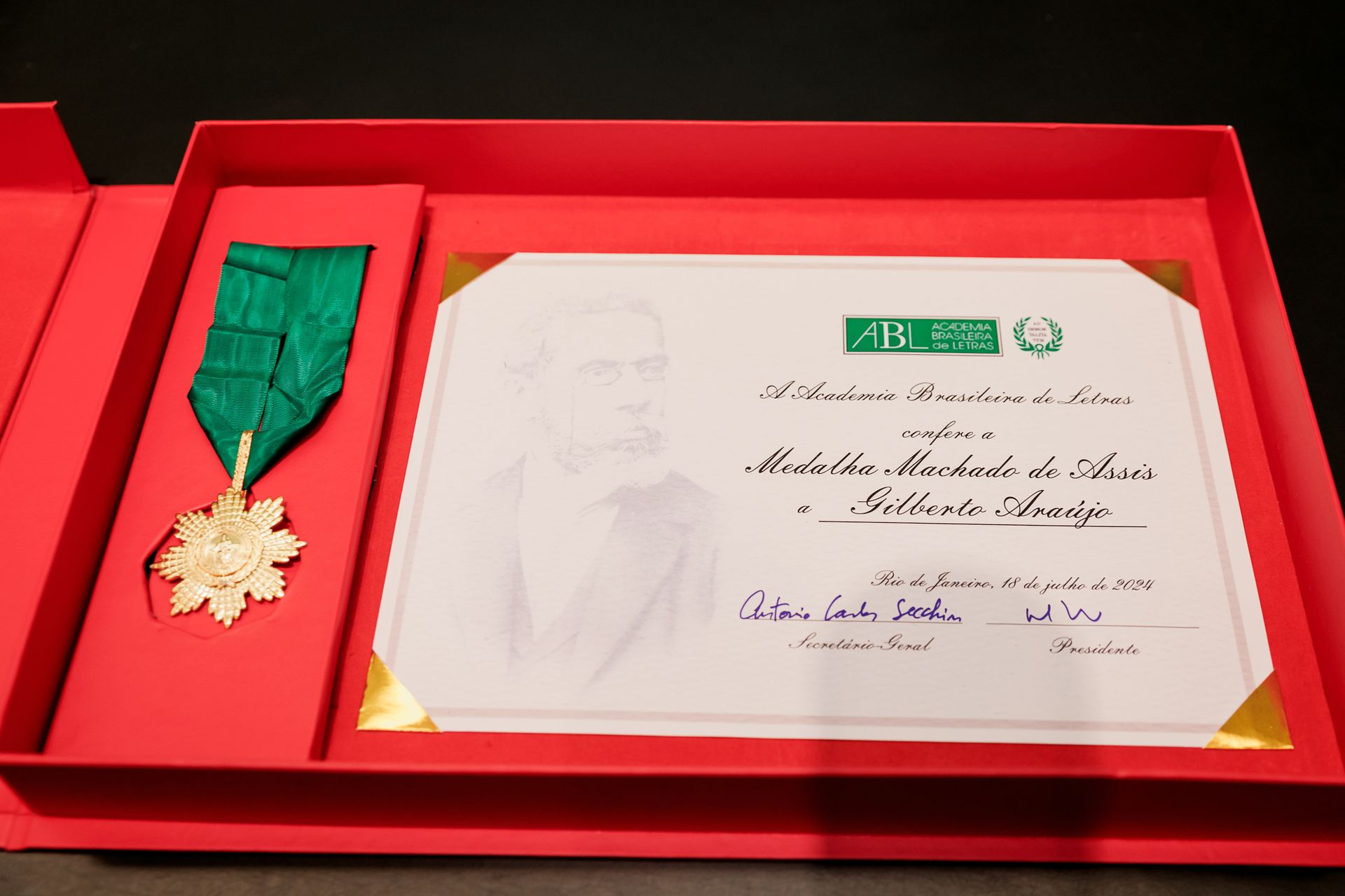 Academia Brasileira de Letras Celebra 127 Anos com Homenagens e Premiações - 2 - 19