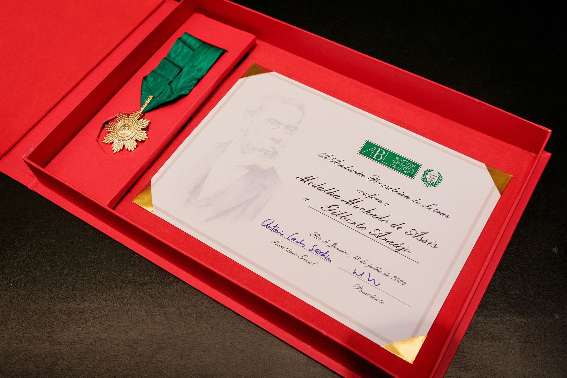 Academia Brasileira de Letras Celebra 127 Anos com Homenagens e Premiações - 2 - 21