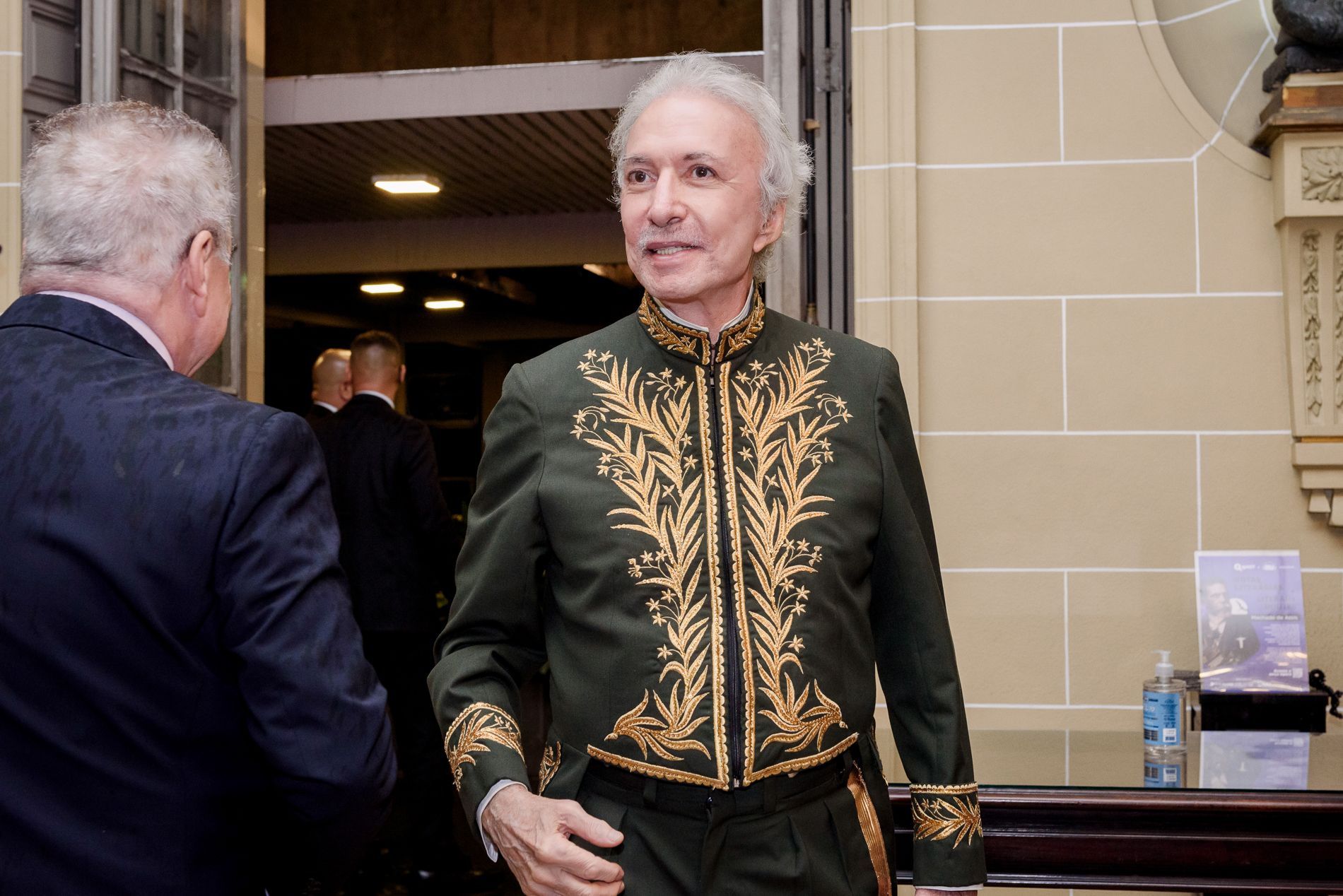 Edgard Telles Ribeiro toma posse na Academia Brasileira de Letras: uma noite histórica para a literatura brasileira - 2 - 41