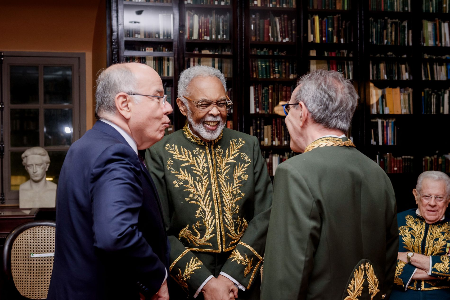 Edgard Telles Ribeiro toma posse na Academia Brasileira de Letras: uma noite histórica para a literatura brasileira - 2 - 60