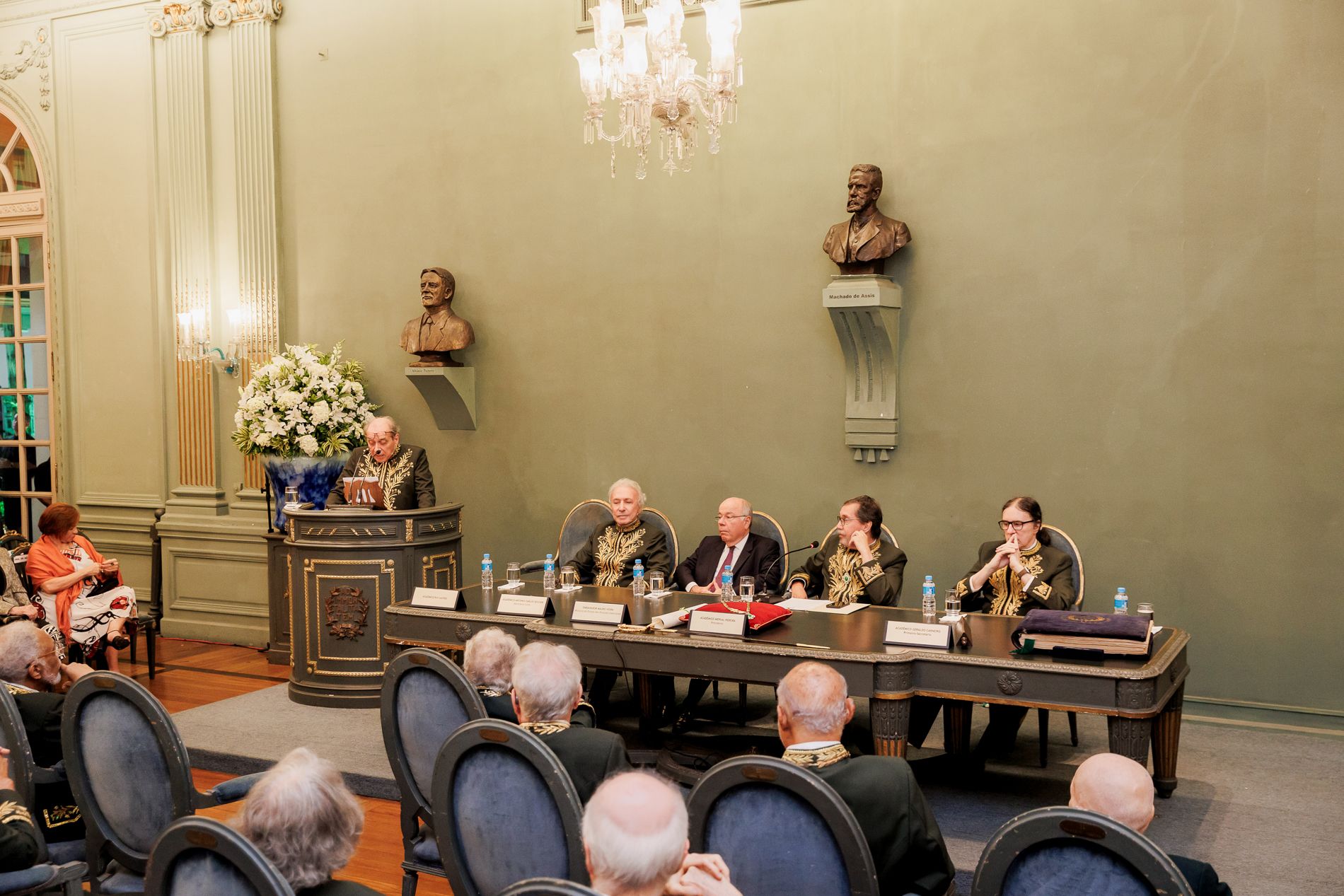 Edgard Telles Ribeiro toma posse na Academia Brasileira de Letras: uma noite histórica para a literatura brasileira - 2 - 74