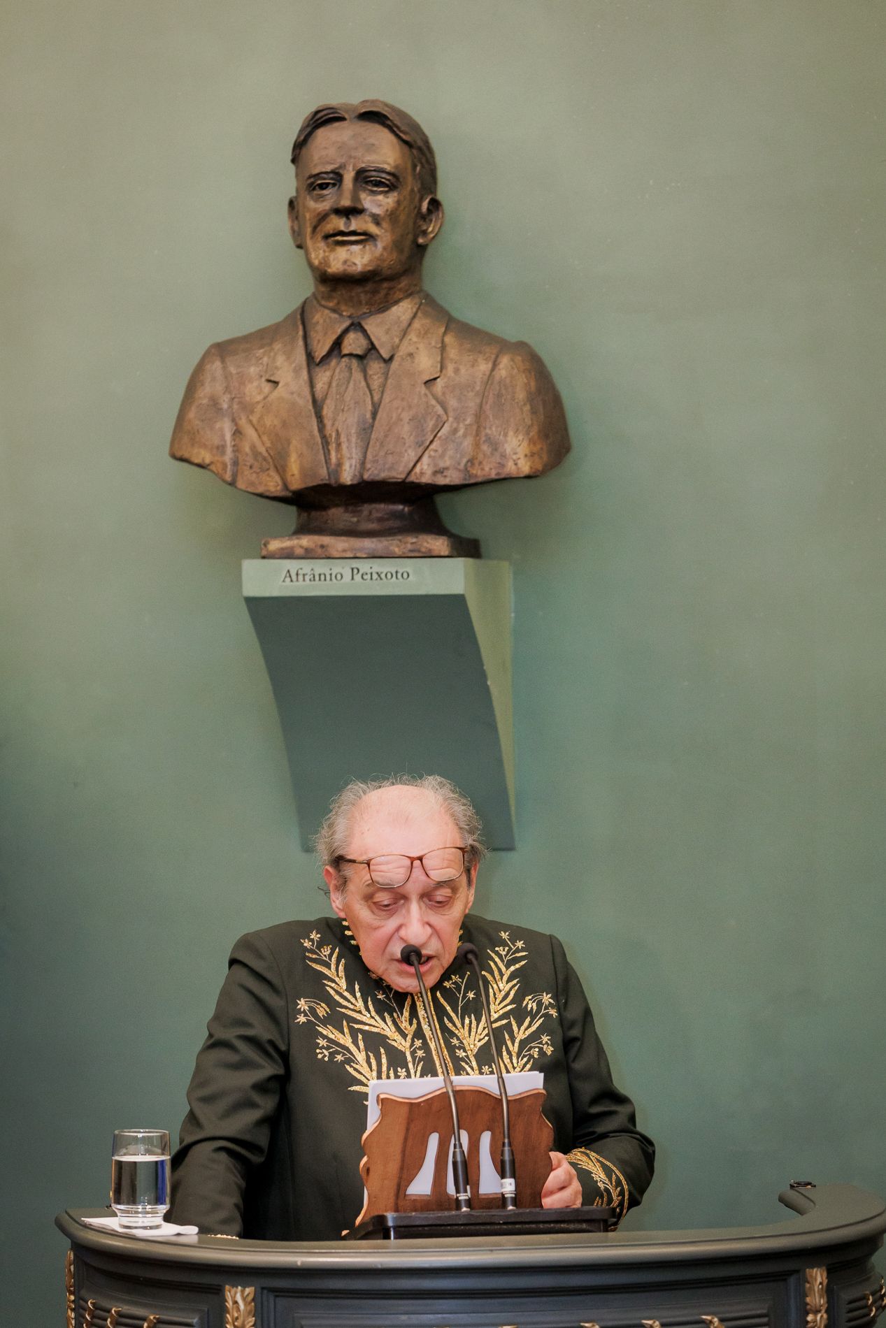 Edgard Telles Ribeiro toma posse na Academia Brasileira de Letras: uma noite histórica para a literatura brasileira - 2 - 75