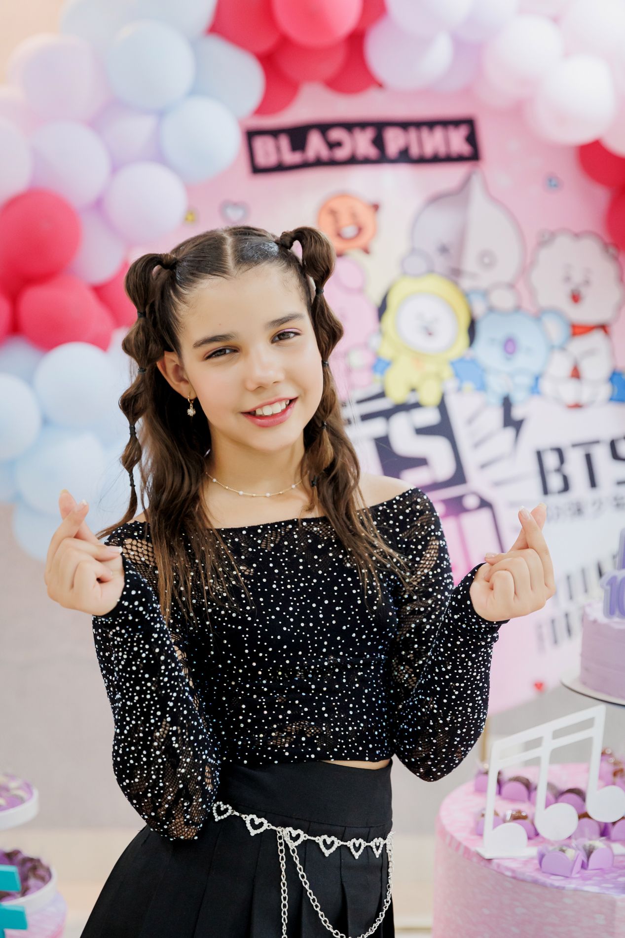 Aniversário de 10 anos da Isabela: uma festa BTS cheia de cor, alegria e emoção! - 2 - 1