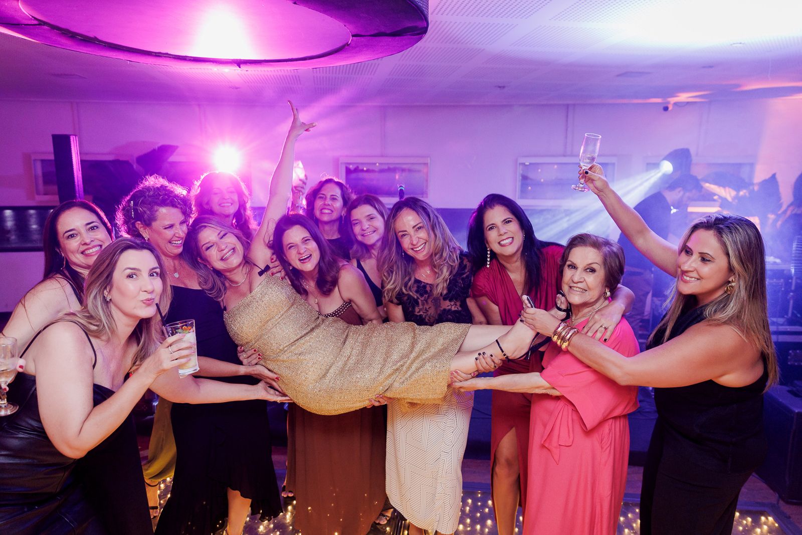 Festa de 50 Anos da Juliana no MAC – Niterói Uma Celebração Sofisticada no Museu de Arte Contemporânea de Niterói - 2 - 34