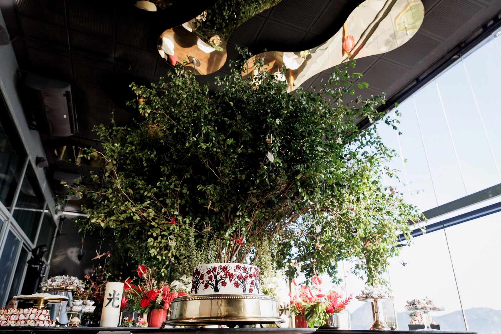 Festa de 50 Anos com Inspiração Japonesa no Rio de Janeiro: Um Entardecer Inesquecível no Espaço Tokyo (Xian) - 2 - 25