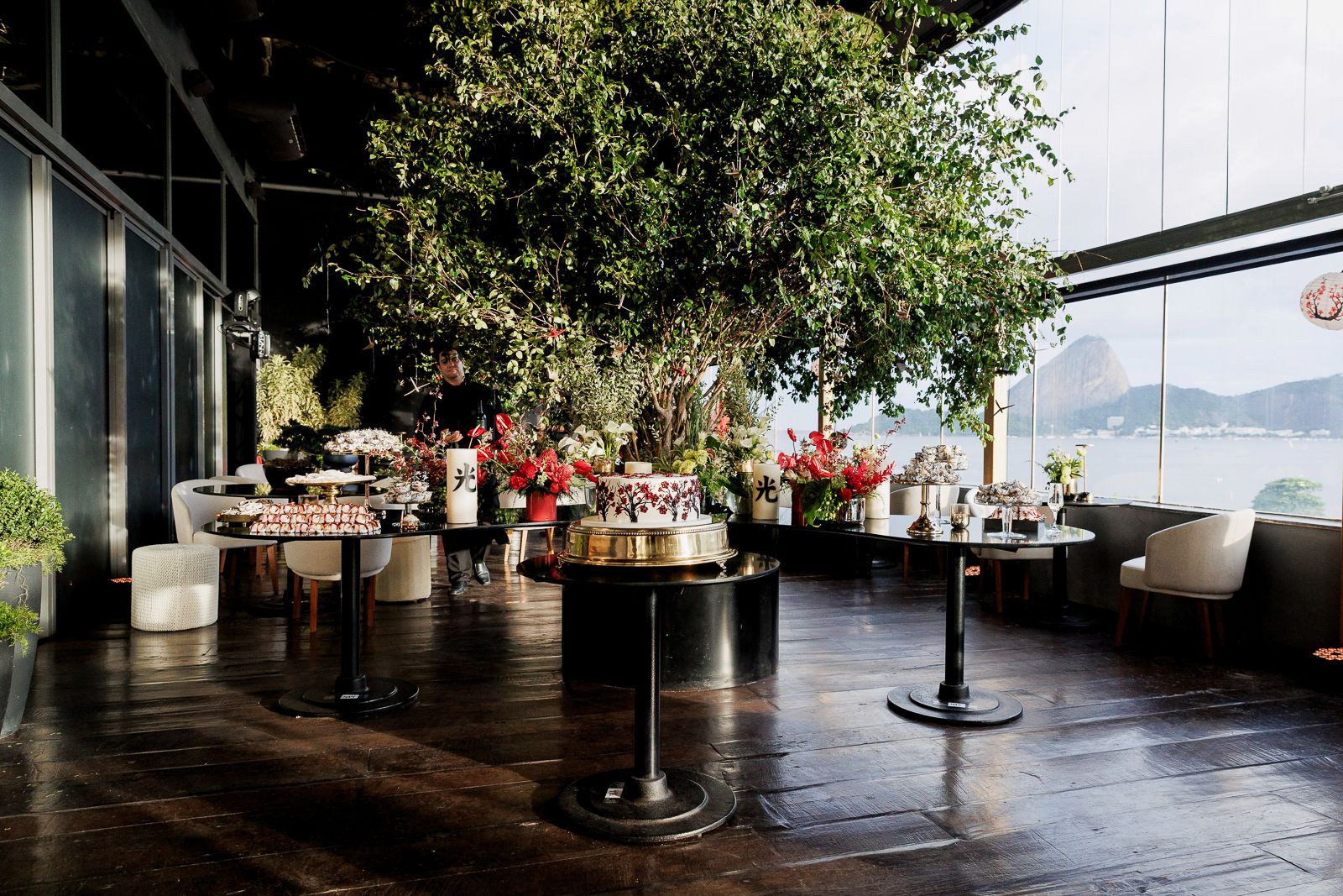 Festa de 50 Anos com Inspiração Japonesa no Rio de Janeiro: Um Entardecer Inesquecível no Espaço Tokyo (Xian) - 2 - 30