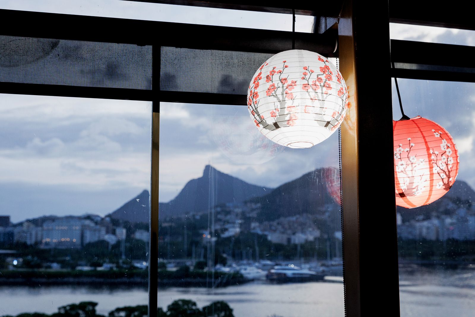 Festa de 50 Anos com Inspiração Japonesa no Rio de Janeiro: Um Entardecer Inesquecível no Espaço Tokyo (Xian) - 2 - 34