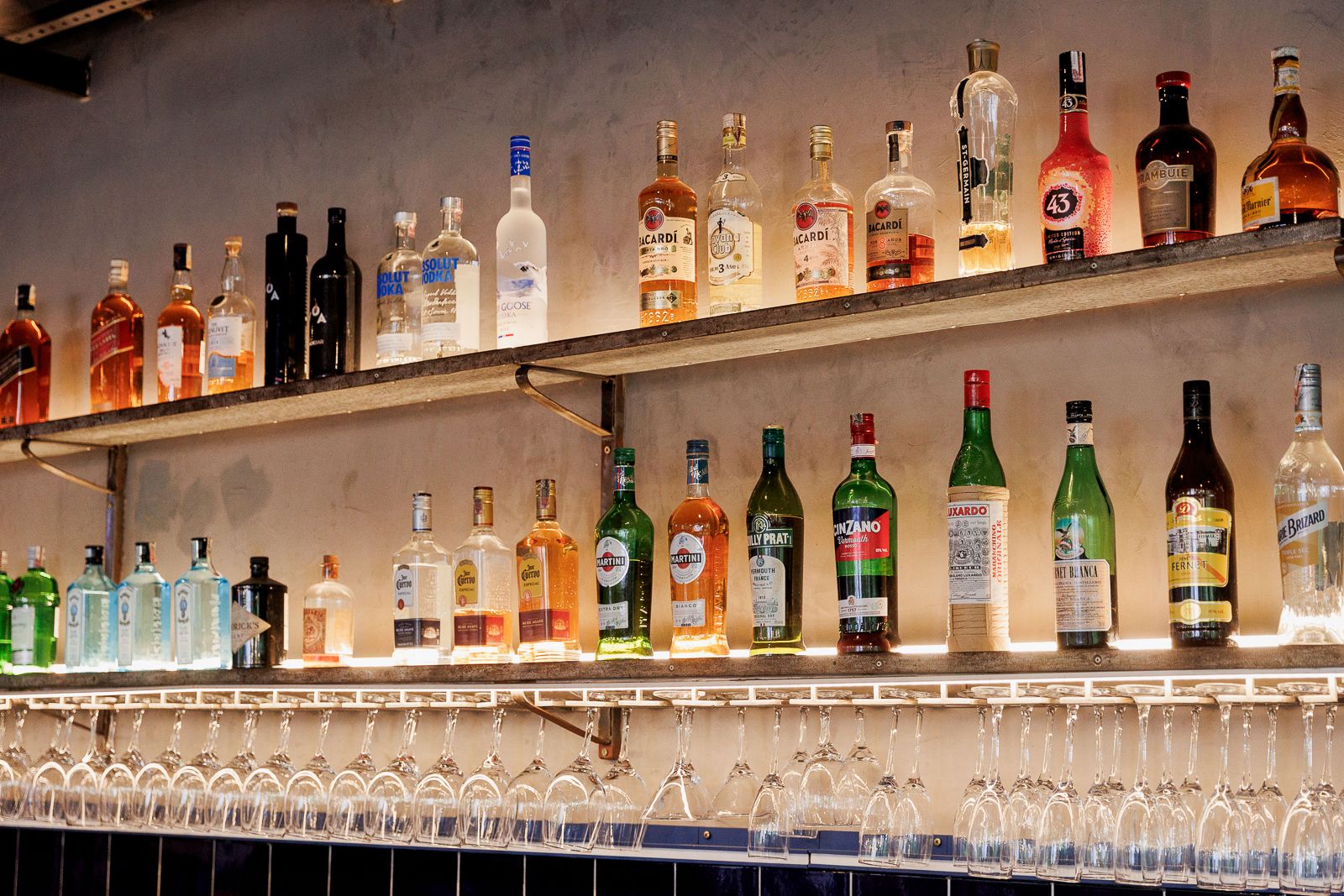 Aniversário de Abdulay no Espaço Huff, na Gávea: uma tarde entre amigos com trilha dos anos 90 e 2000 - 2 - 0