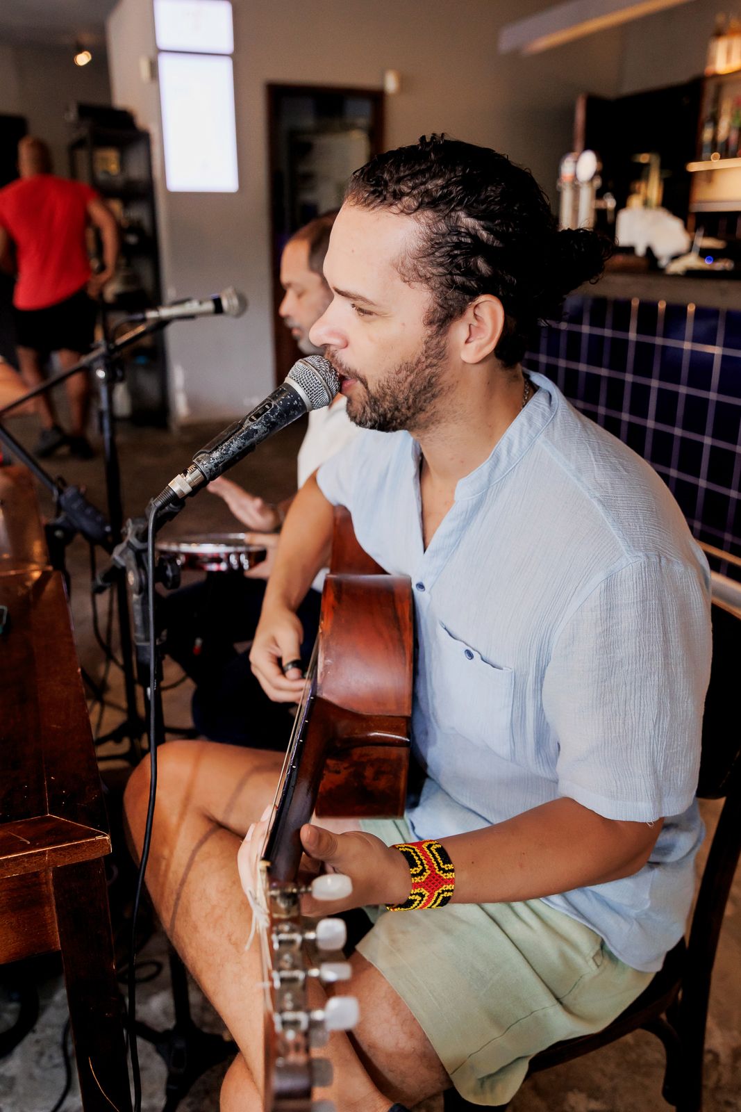 Aniversário de Abdulay no Espaço Huff, na Gávea: uma tarde entre amigos com trilha dos anos 90 e 2000 - 2 - 37