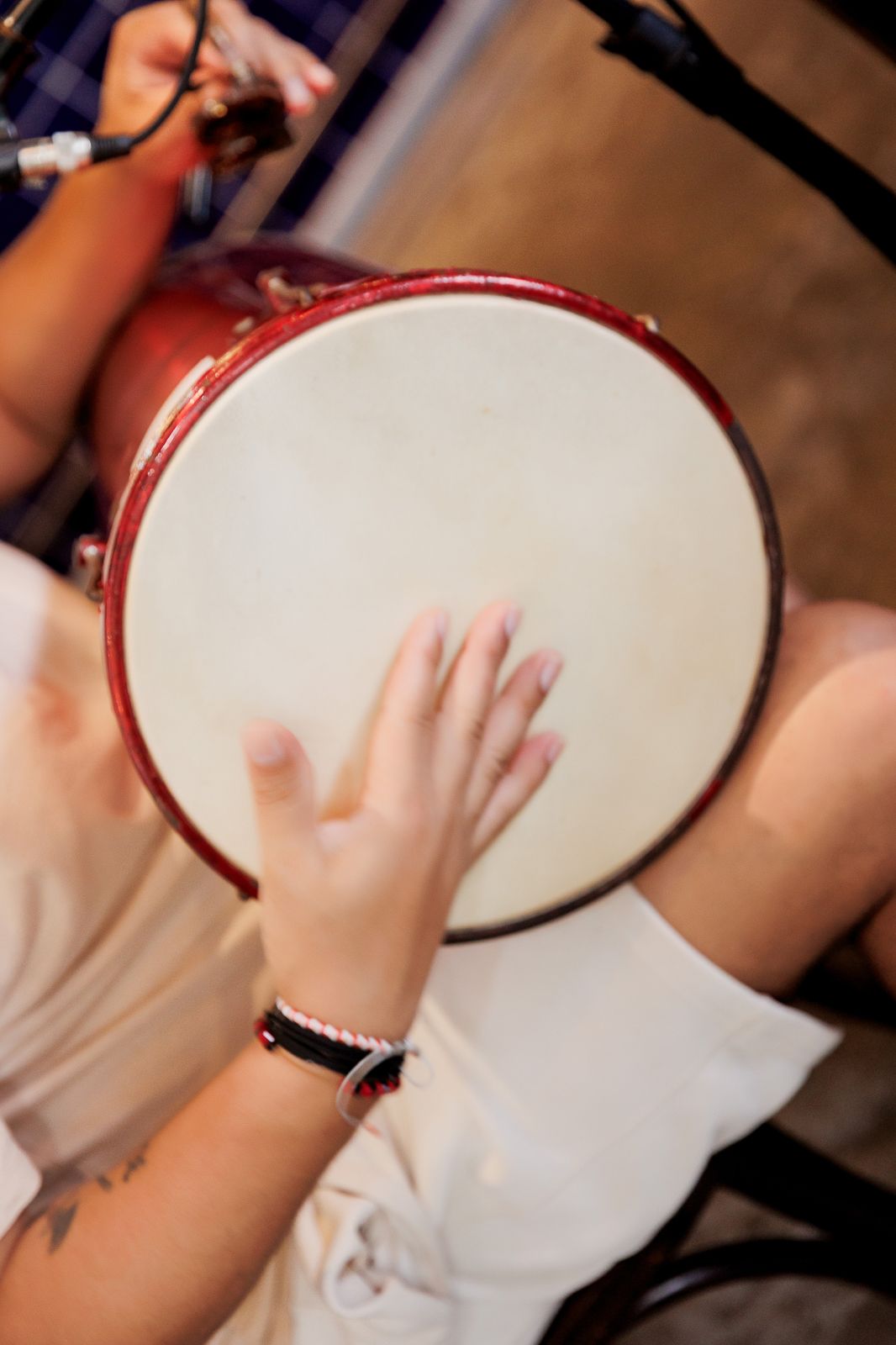 Aniversário de Abdulay no Espaço Huff, na Gávea: uma tarde entre amigos com trilha dos anos 90 e 2000 - 2 - 42