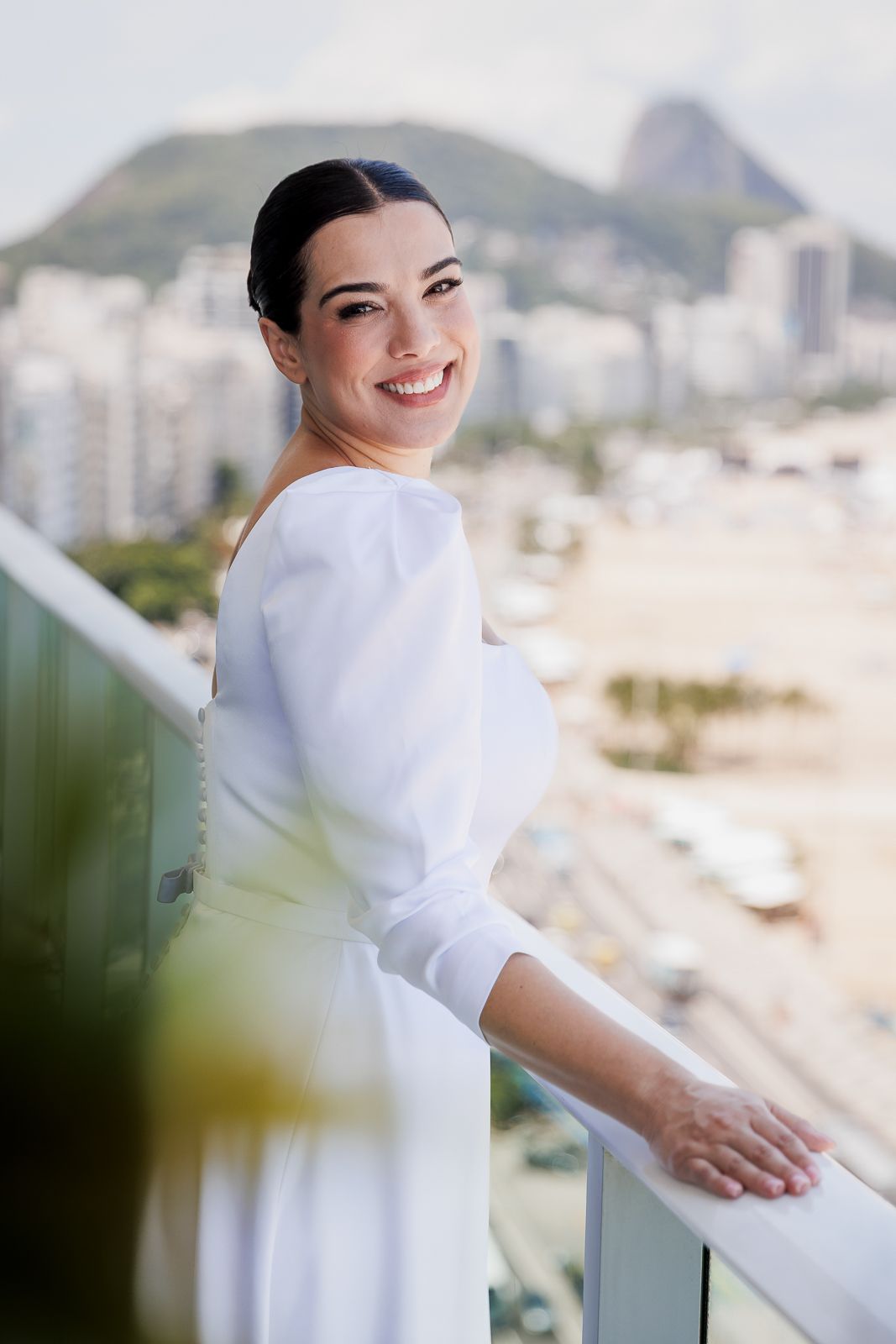 Mini Wedding em Copacabana: Making-of da Noiva Larissa no Hotel Pestana Rio - 2 - 17