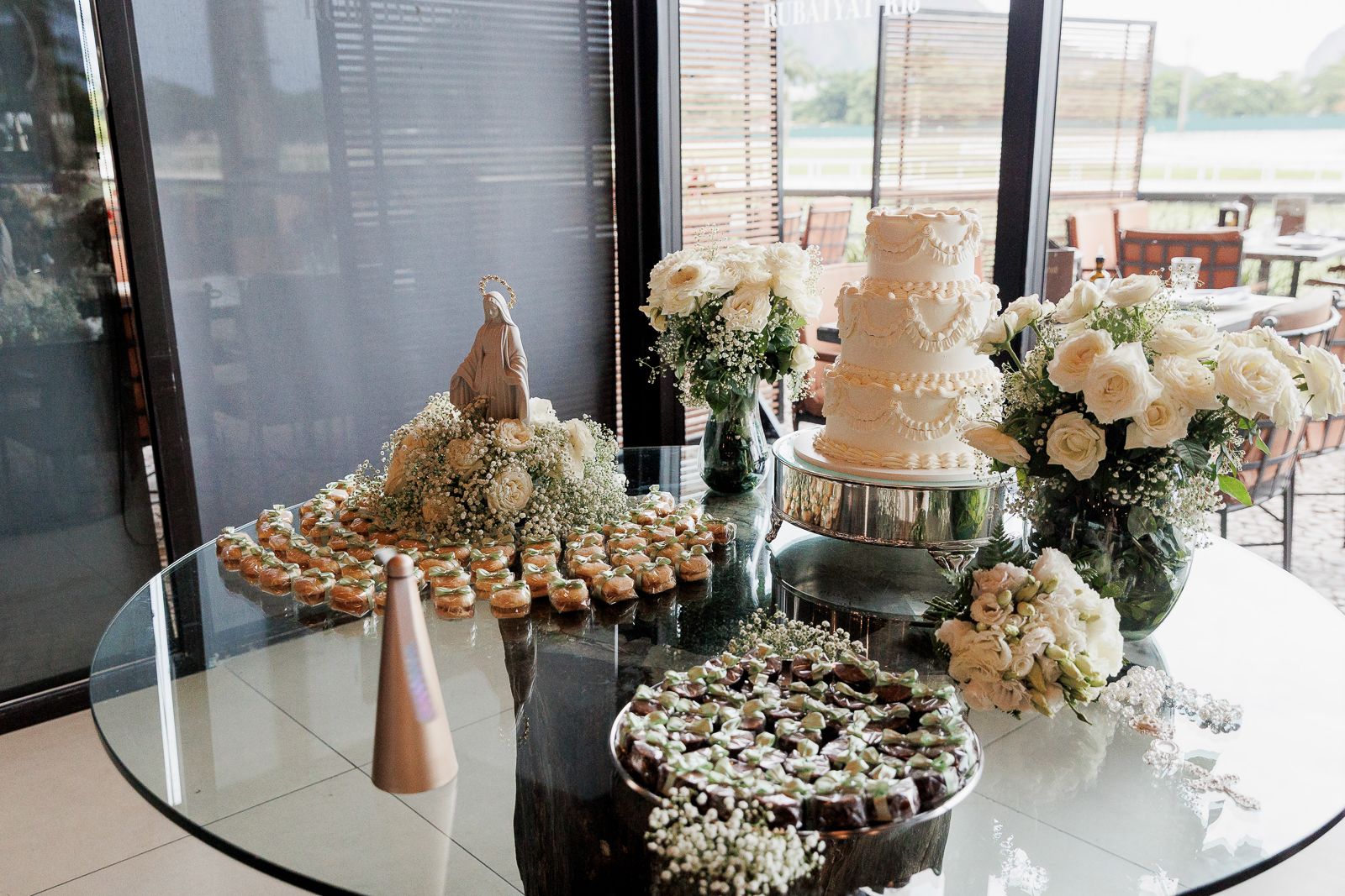 Mini Wedding no Mosteiro de São Bento: o casamento intimista de Larissa e Guilherme - 2 - 100