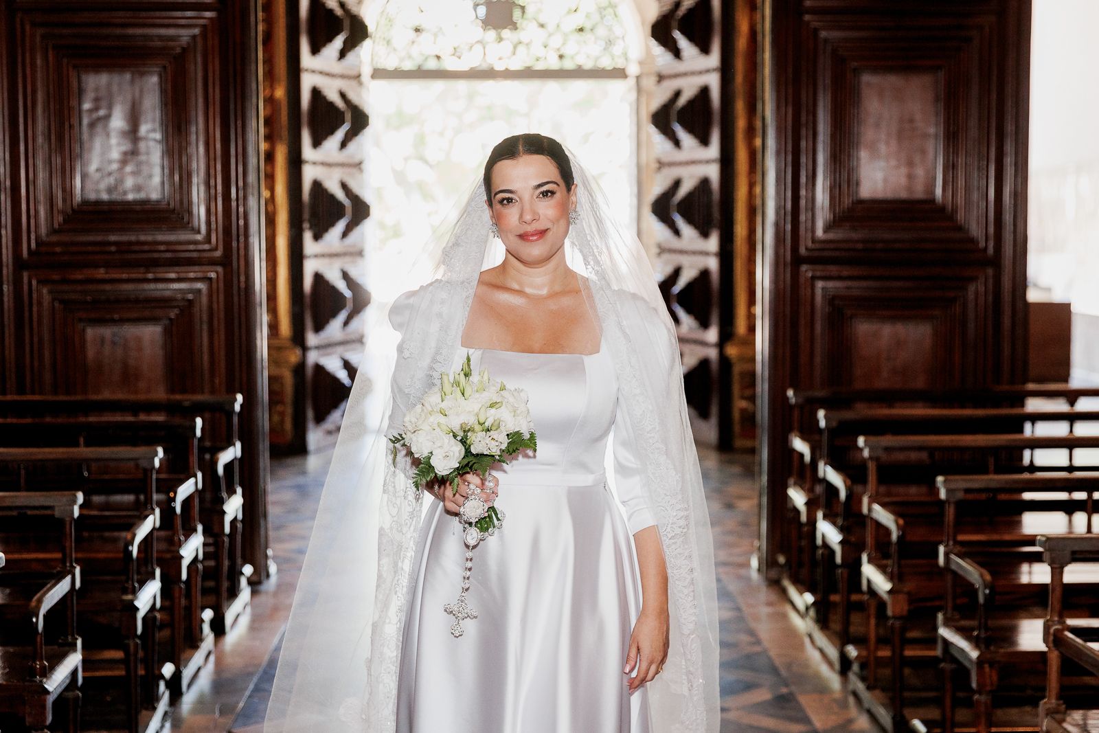 Mini Wedding no Mosteiro de São Bento: o casamento intimista de Larissa e Guilherme - 2 - 28