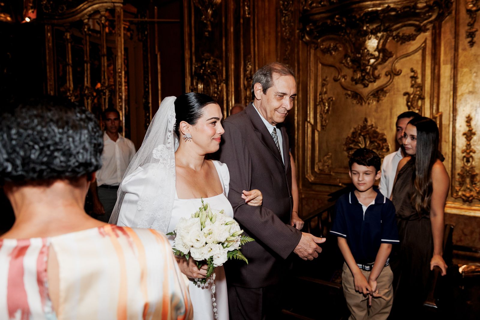 Mini Wedding no Mosteiro de São Bento: o casamento intimista de Larissa e Guilherme - 2 - 32